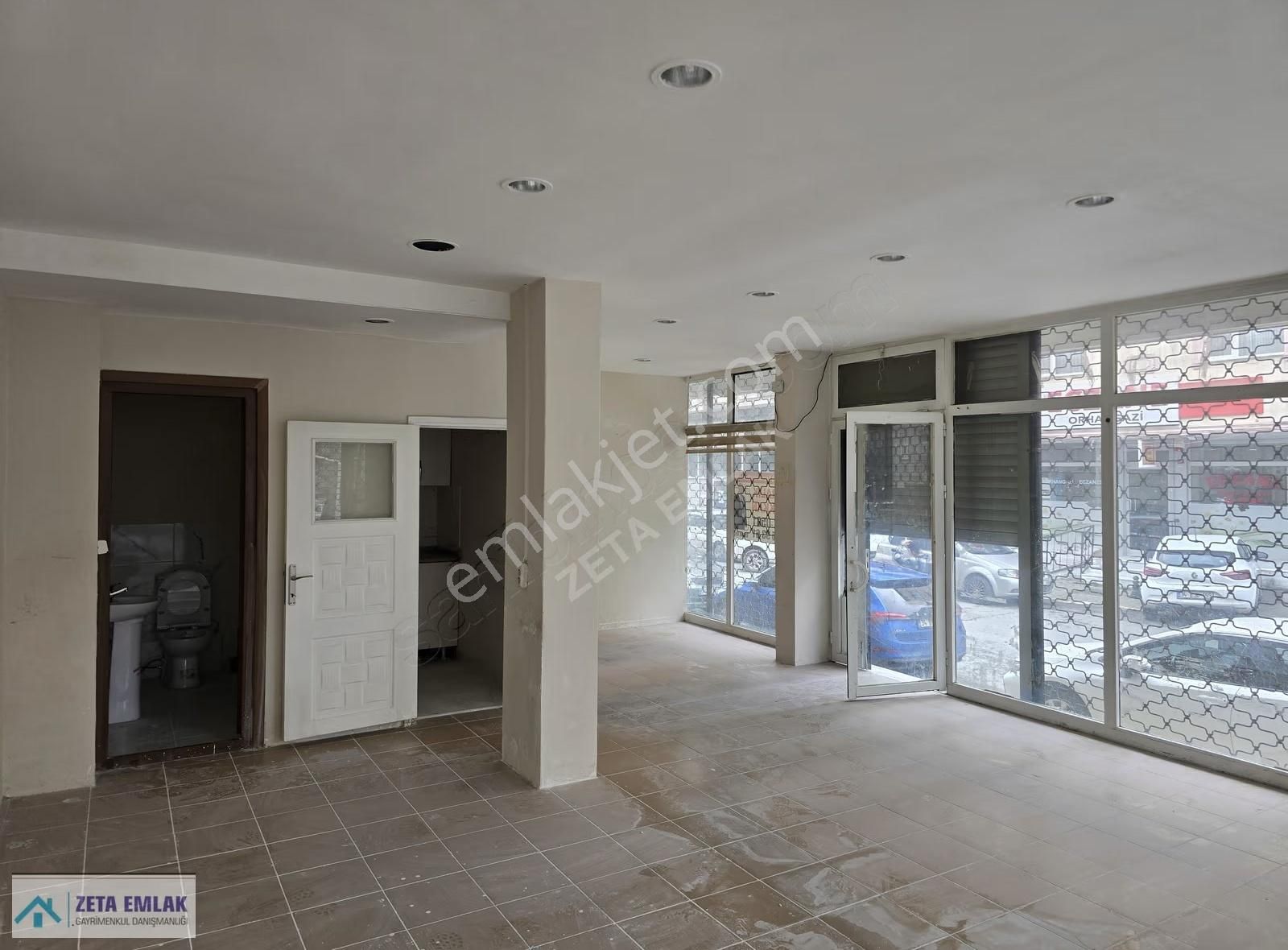 Pendik Esenyalı'da Kiralık Dükkan Eczaneye Uygun - 60m² - Görsel 5