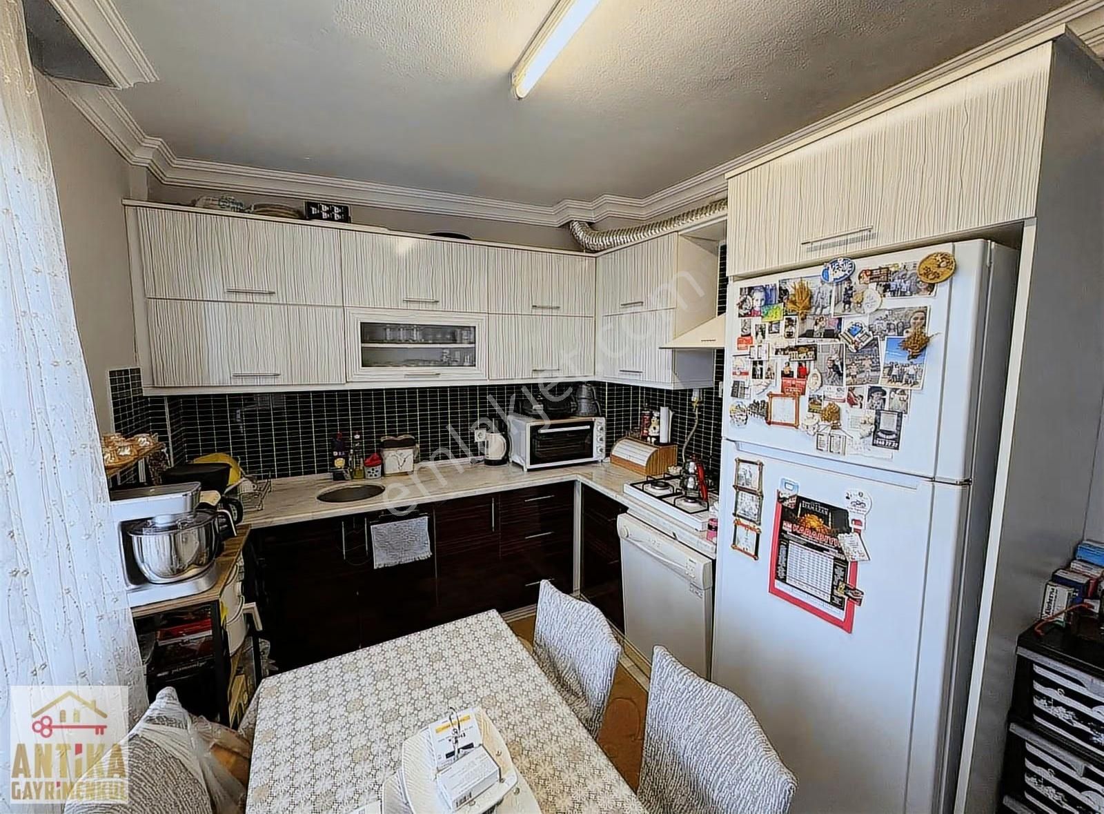 Antika Gayrimenkul'den Çarşı Merkez'de Satılık 3+1 Daire