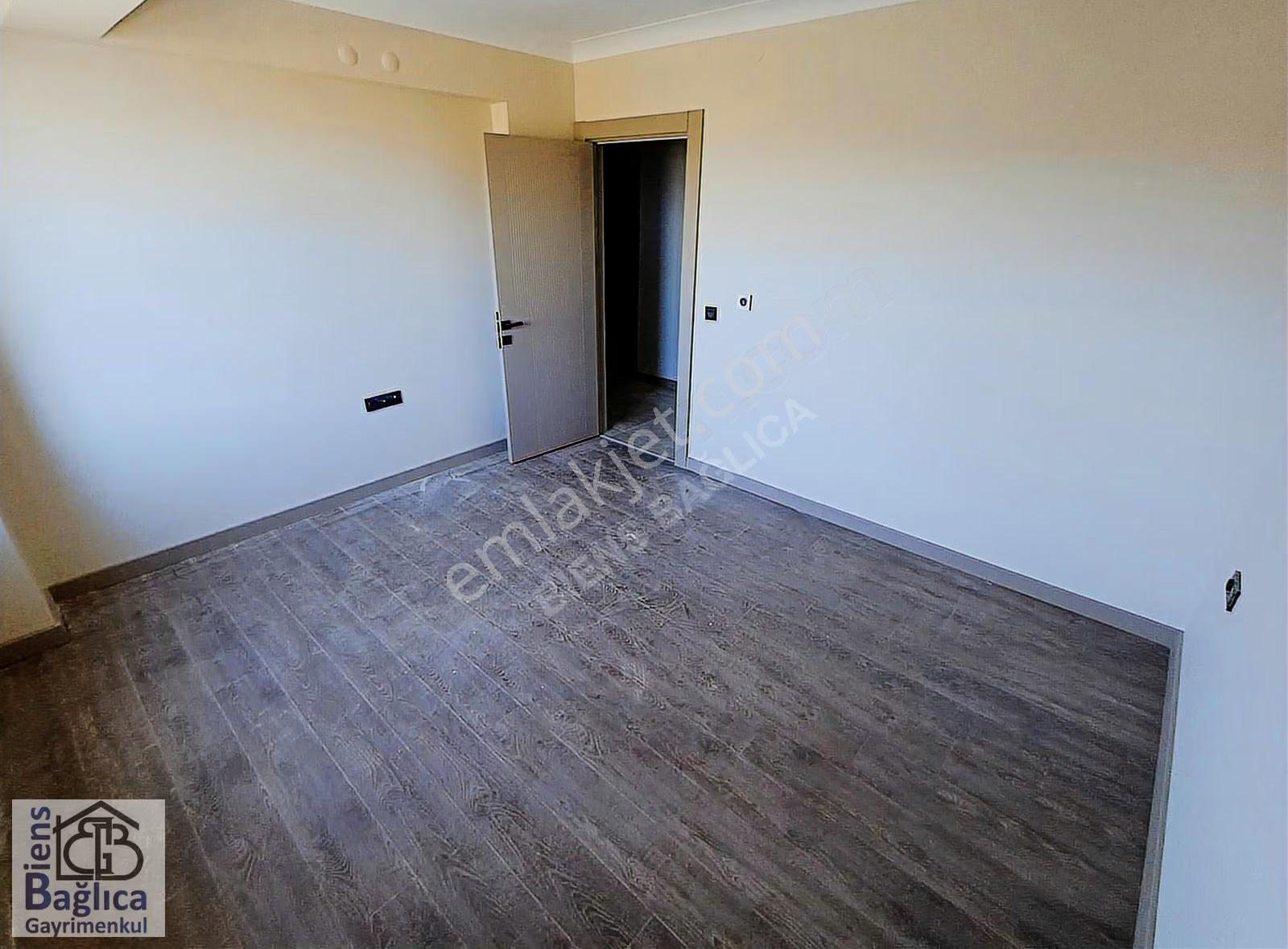 Biens Ten Takaslı 5+1 Çift Bahçeli Hamamlı Geniş Peyzajlı Villa - Görsel 29