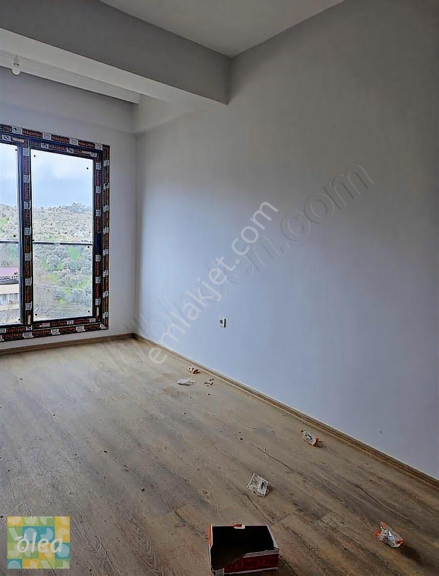 Burgaz Mahallesinde Kapalı Mutfak 3+1 Daire - Görsel 2