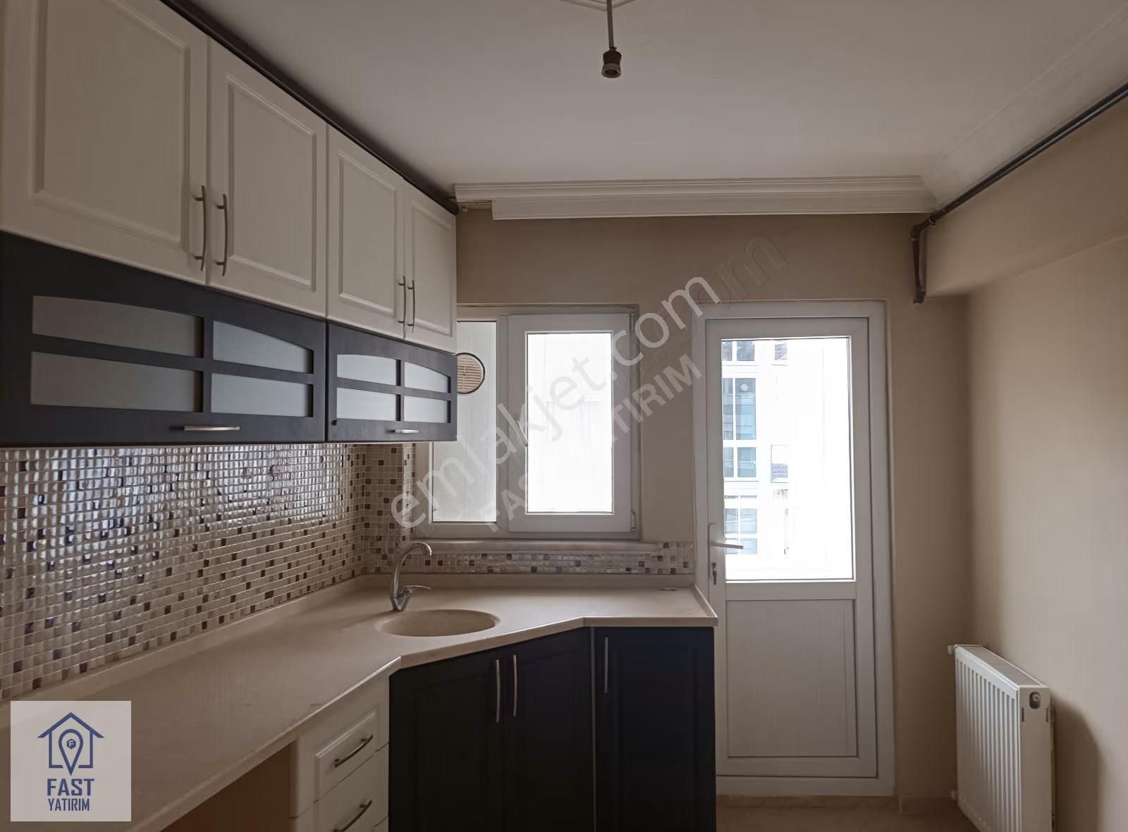 İhsaniye Merkezde Çift Cephe Ara Kat Kiralık Daire - Görsel 6