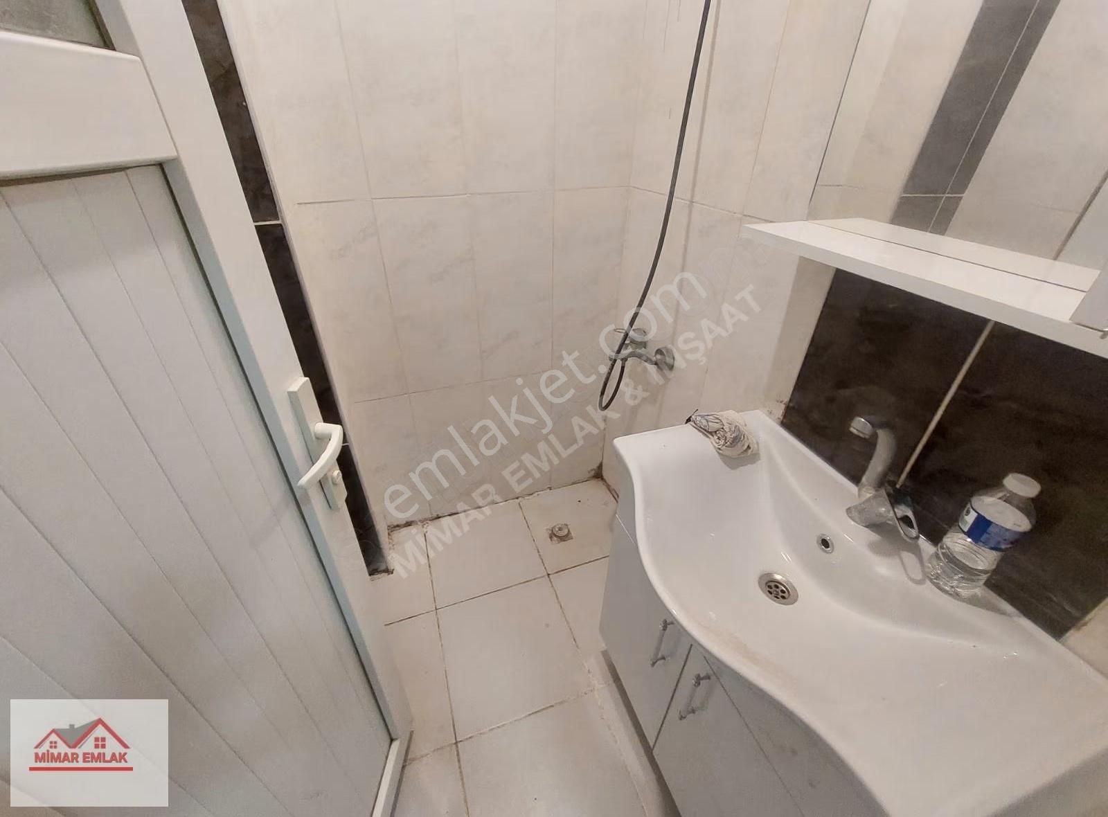 Mimar Emlak'dan Satılık Lux 1+1 Metro Dibinde Yüksek Giriş! - Görsel 4