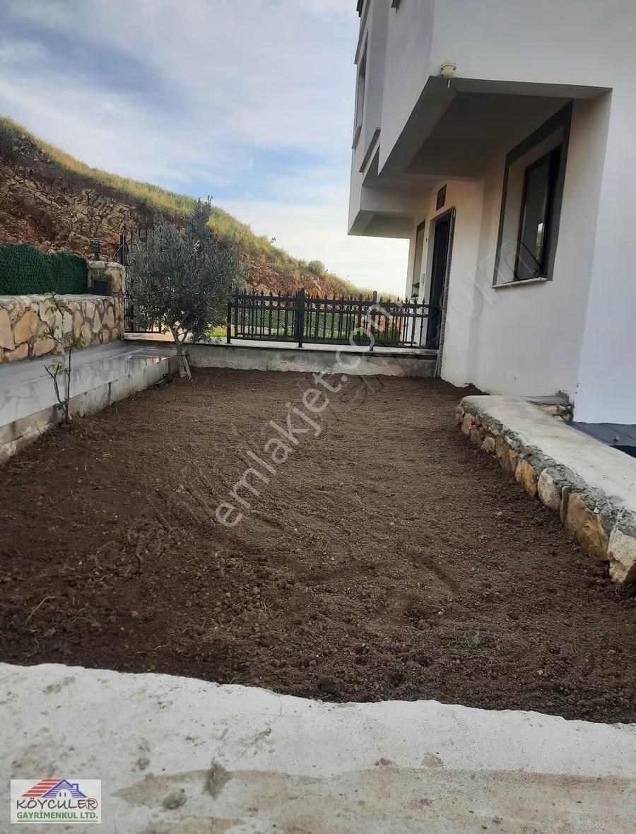 Foça Kazım Dirik Mahallesinde Bahçeli 3+1 Dubleks Daire - Görsel 5