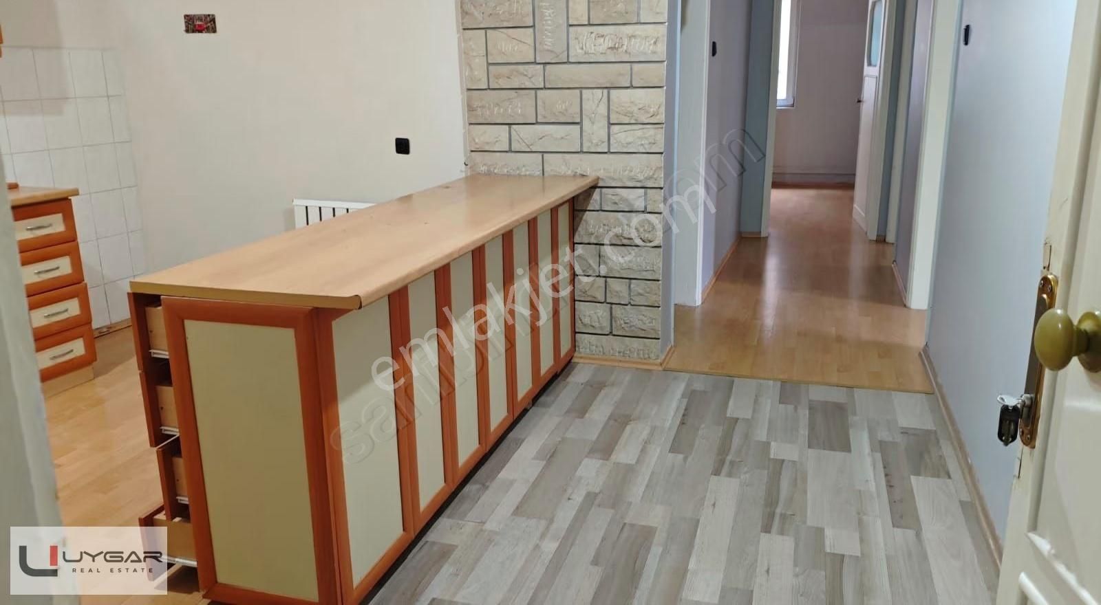 Downtown Arkasında İstiklal Mah. 3+1 Kiralık Daire - Görsel 3
