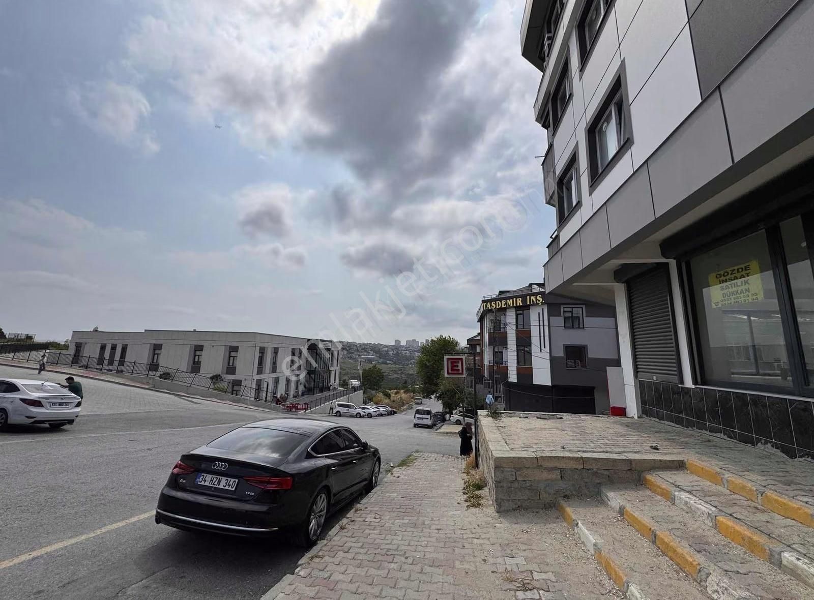 Çelik Yapıdan Satlık Dükkan