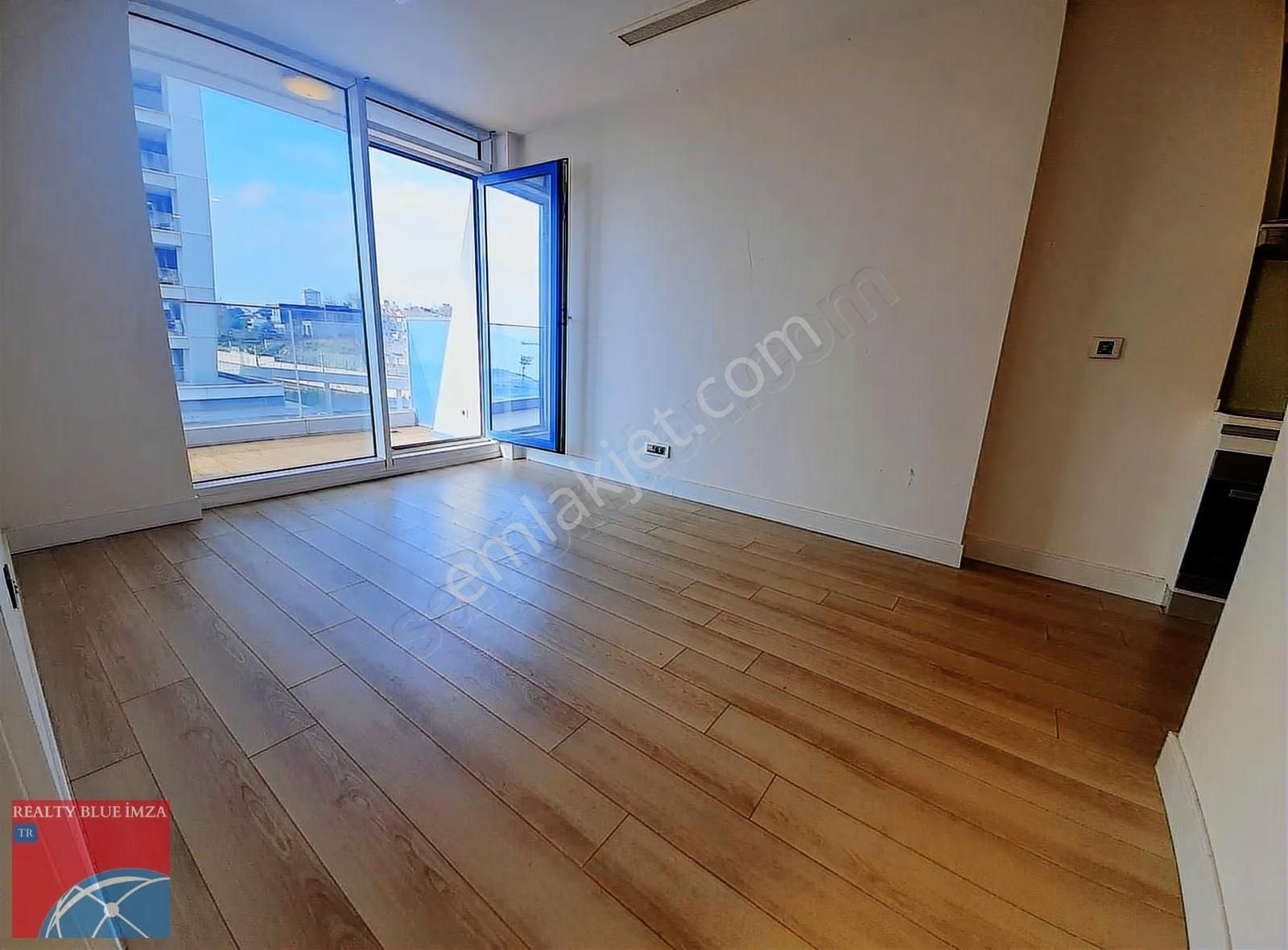 İstmarina Kiralık Deniz Manzaralı Köşe Daire - Görsel 18