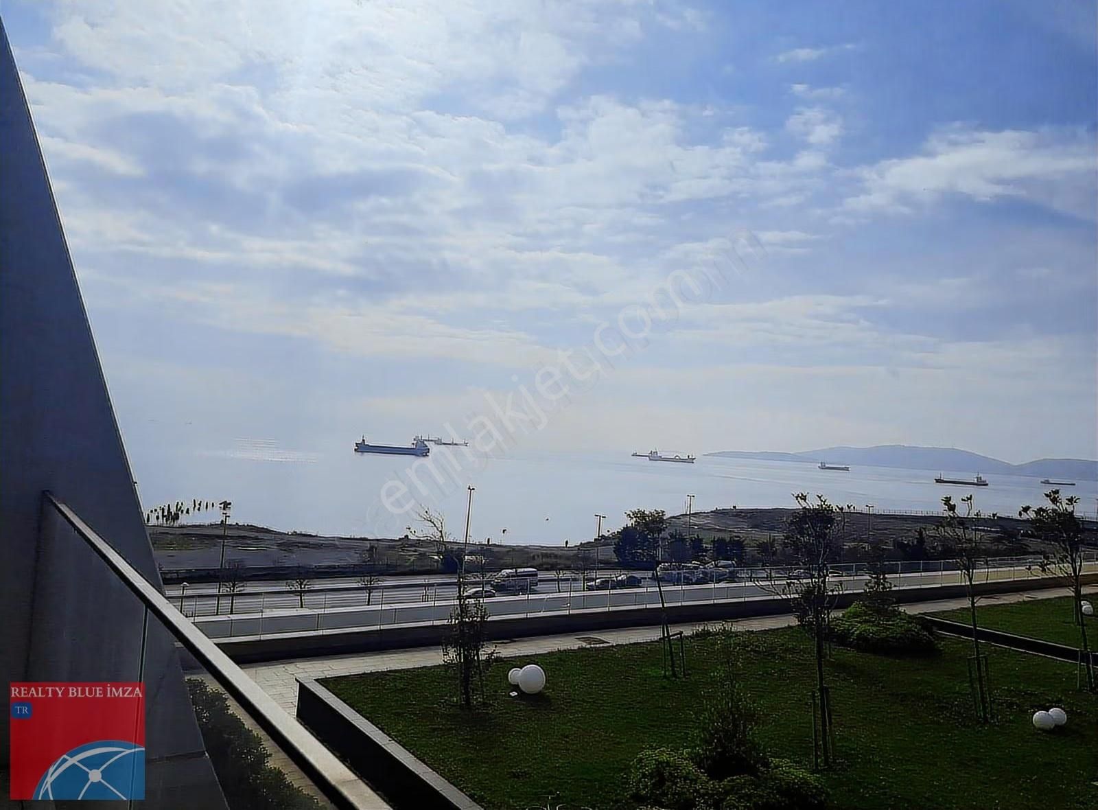 İstmarina Kiralık Deniz Manzaralı Köşe Daire - Görsel 23