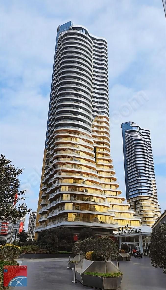 İstmarina Kiralık Deniz Manzaralı Köşe Daire