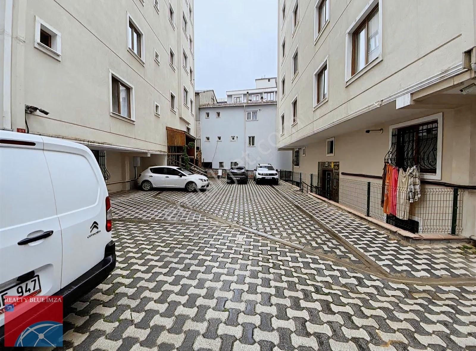 Çekmeköy'de Orman Manzaralı, Açılıp Kapanır Teraslı Dublex Daire - Görsel 12