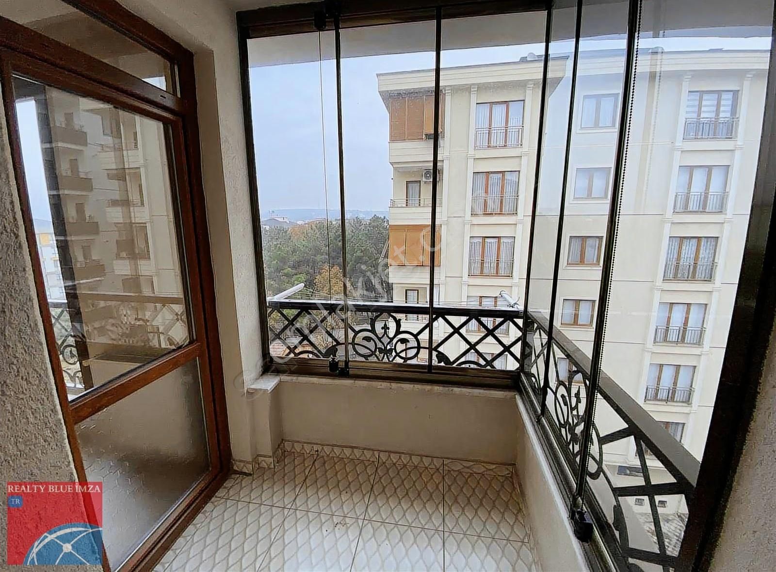 Çekmeköy'de Orman Manzaralı, Açılıp Kapanır Teraslı Dublex Daire - Görsel 7