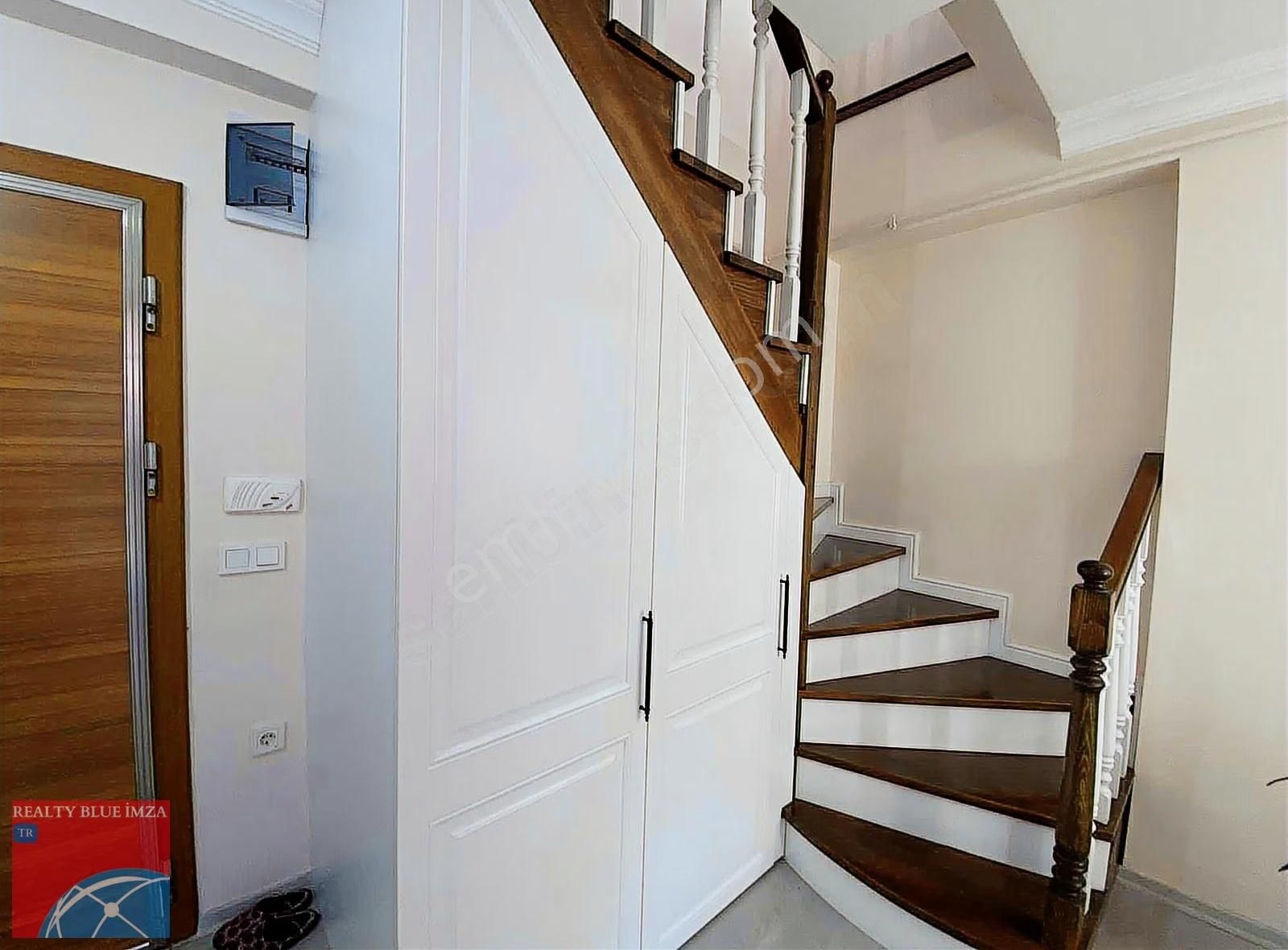 Çekmeköy'de Geniş,masrafsız,iskanlı Kaçırılmayacak 3+1 Dublex - Görsel 2