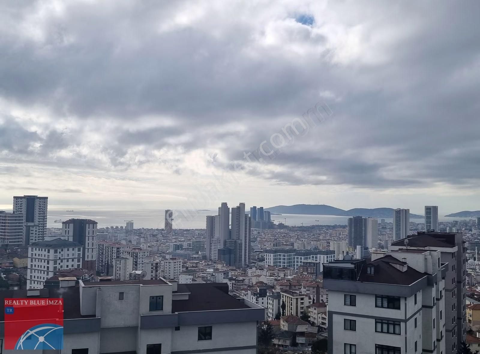 Kartal Hürriyet Mahallesinde Kiralık 1+1 Daire - Görsel 2