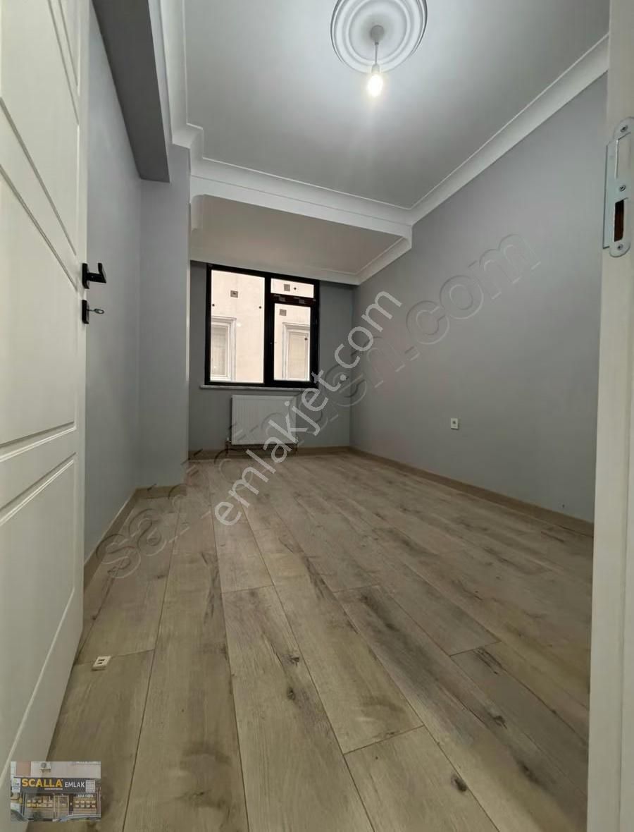 Cennet Mah Yeni Bina 3+1 Kiralık 1 Kat Otoparklı Daire - Görsel 10