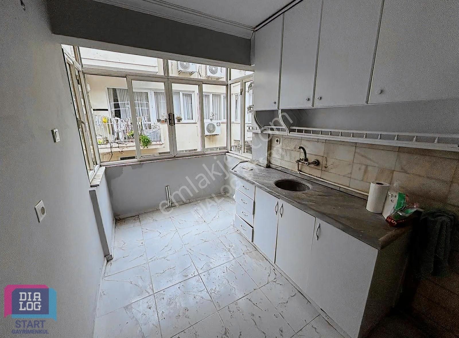 Bornova Erzene Mahallesi Kapalı Mutfak Arakat Daire - Görsel 2