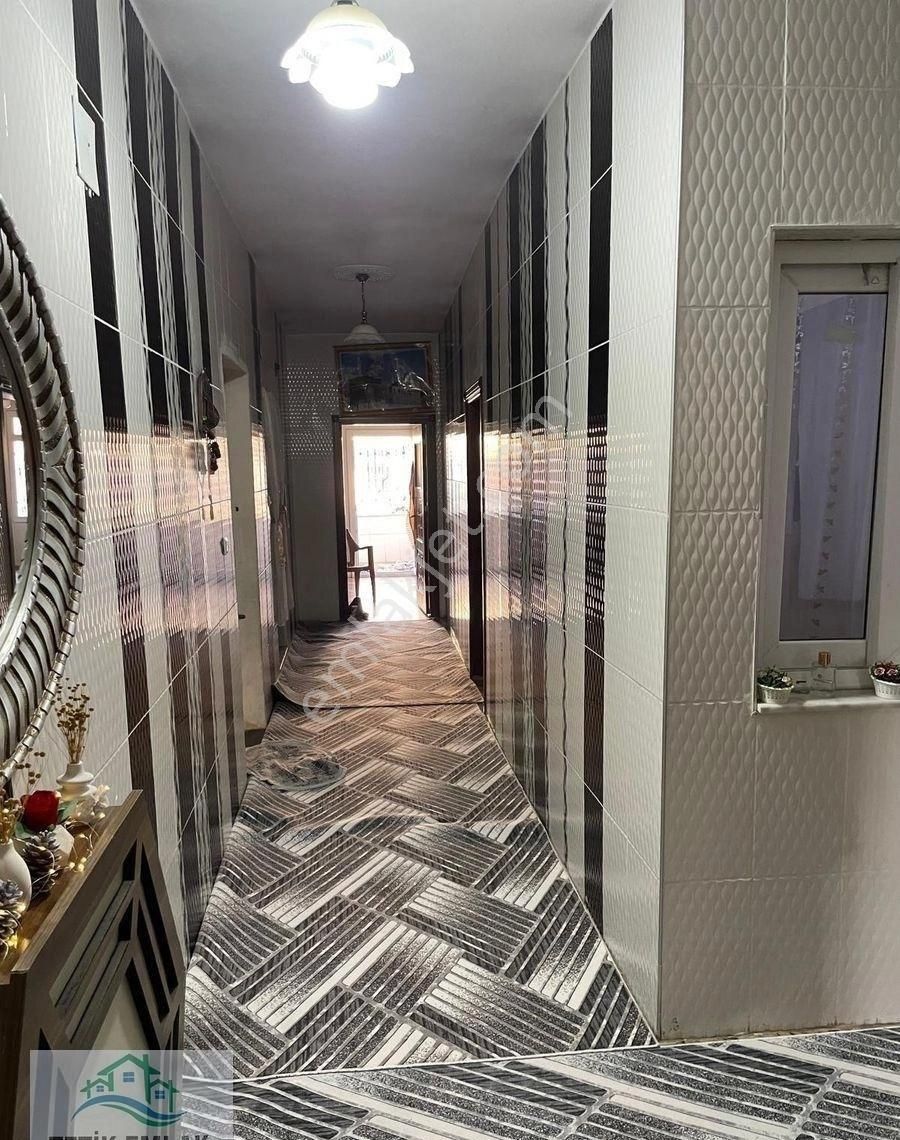 Tetik Emlaktan İşlek Yol Üzeri Satılık Ev - Görsel 2