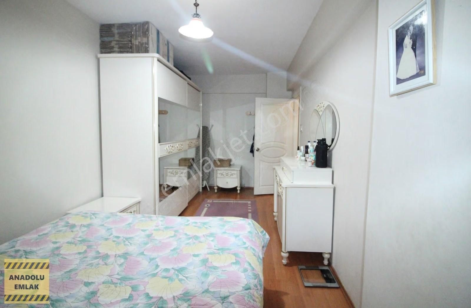 Soğanlıda Satılık 3+1 2.ara Kat Daire Bina 28 Yıllık - Görsel 12