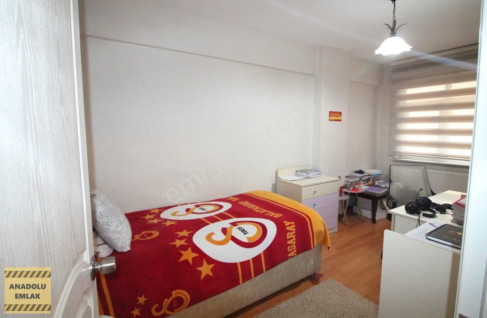 Soğanlıda Satılık 3+1 2.ara Kat Daire Bina 28 Yıllık - Görsel 11