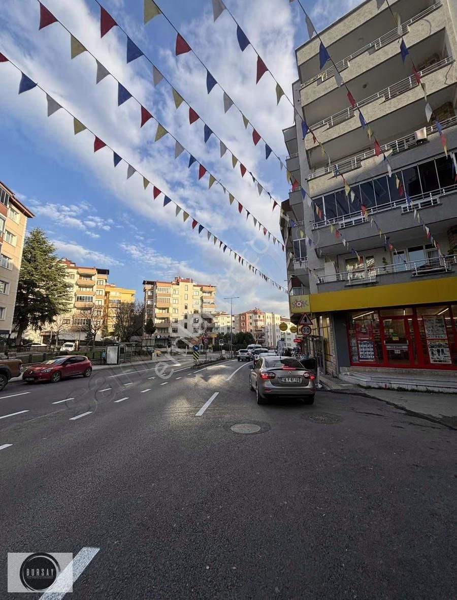 Nilüfer İhsaniye Tuna Caddesinde Ferah 190 M2 Kiralık 4+1 Daire