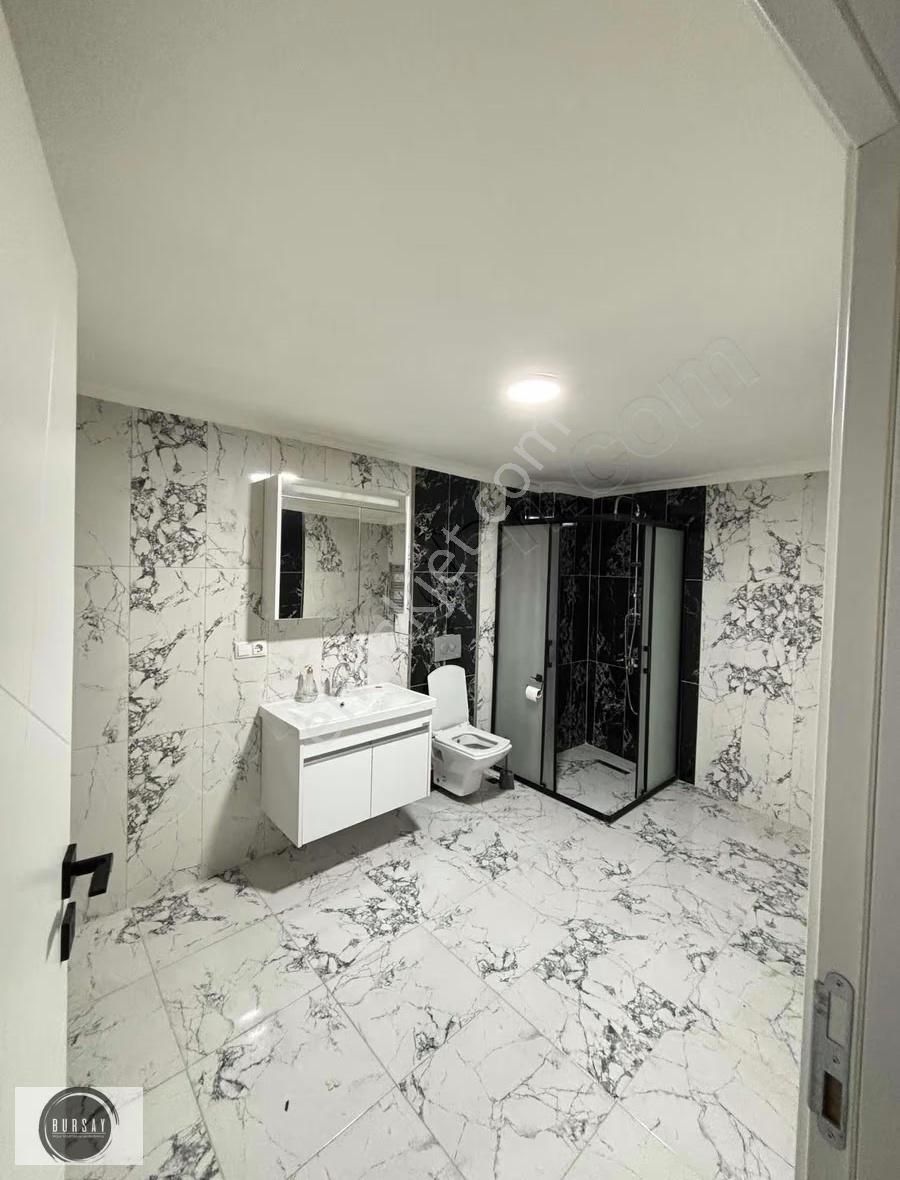 Nilüfer İhsaniye Tuna Caddesinde Ferah 190 M2 Kiralık 4+1 Daire - Görsel 21