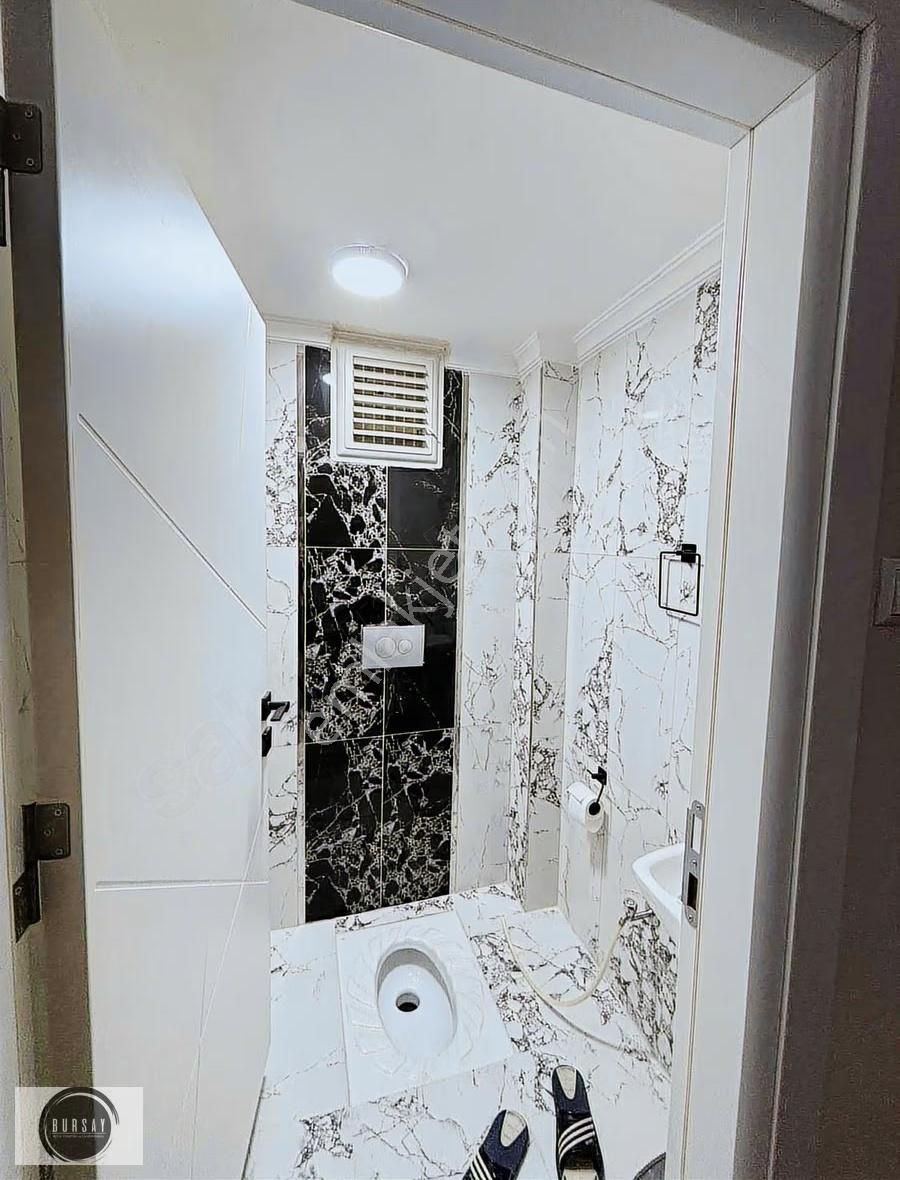 Tuna Caddesi Üzerinde Satılık 200 M2 4+1 Satılık Daire - Görsel 15