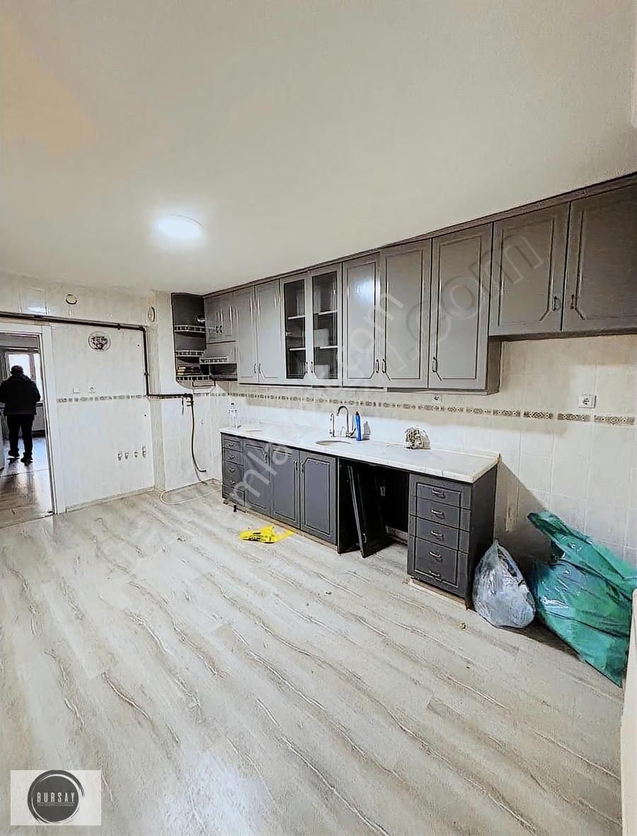 Tuna Caddesi Üzerinde Satılık 200 M2 4+1 Satılık Daire - Görsel 7