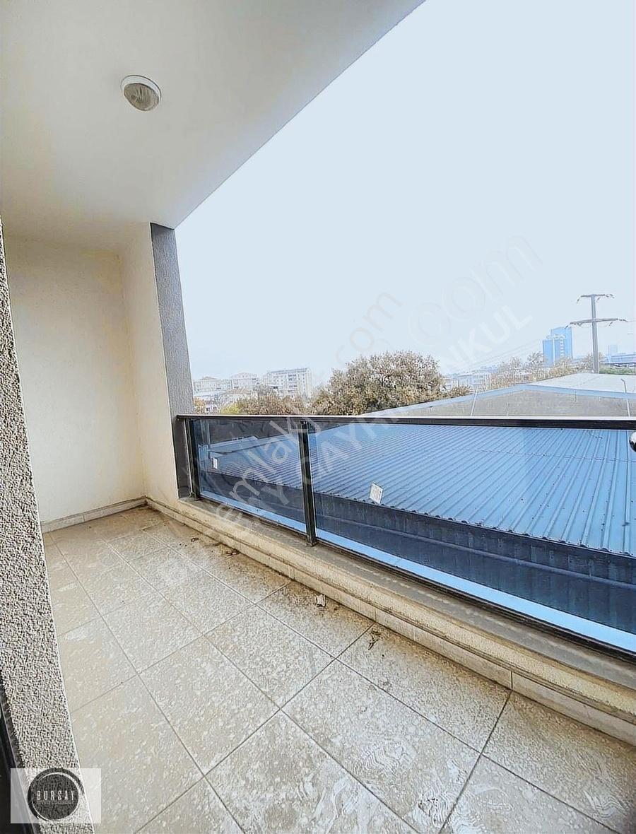Oturuma Hazır! İş Merkezinde Kiralık Kdv Avantajlı Ofisler - Görsel 3