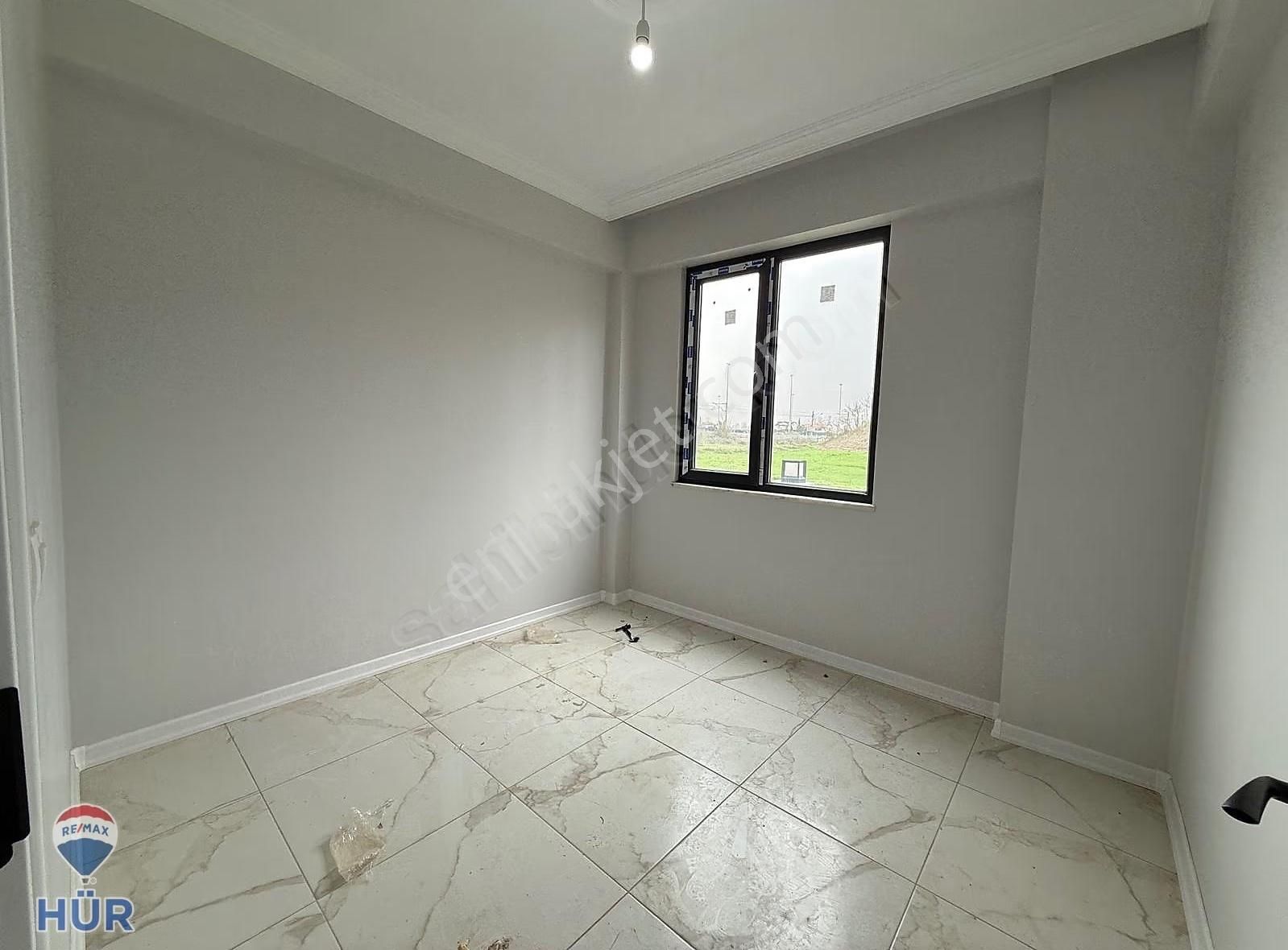 Ömer İnan Remax Hür Neviye Mah. 2+1 100m2 Kiralık Daire - Görsel 4