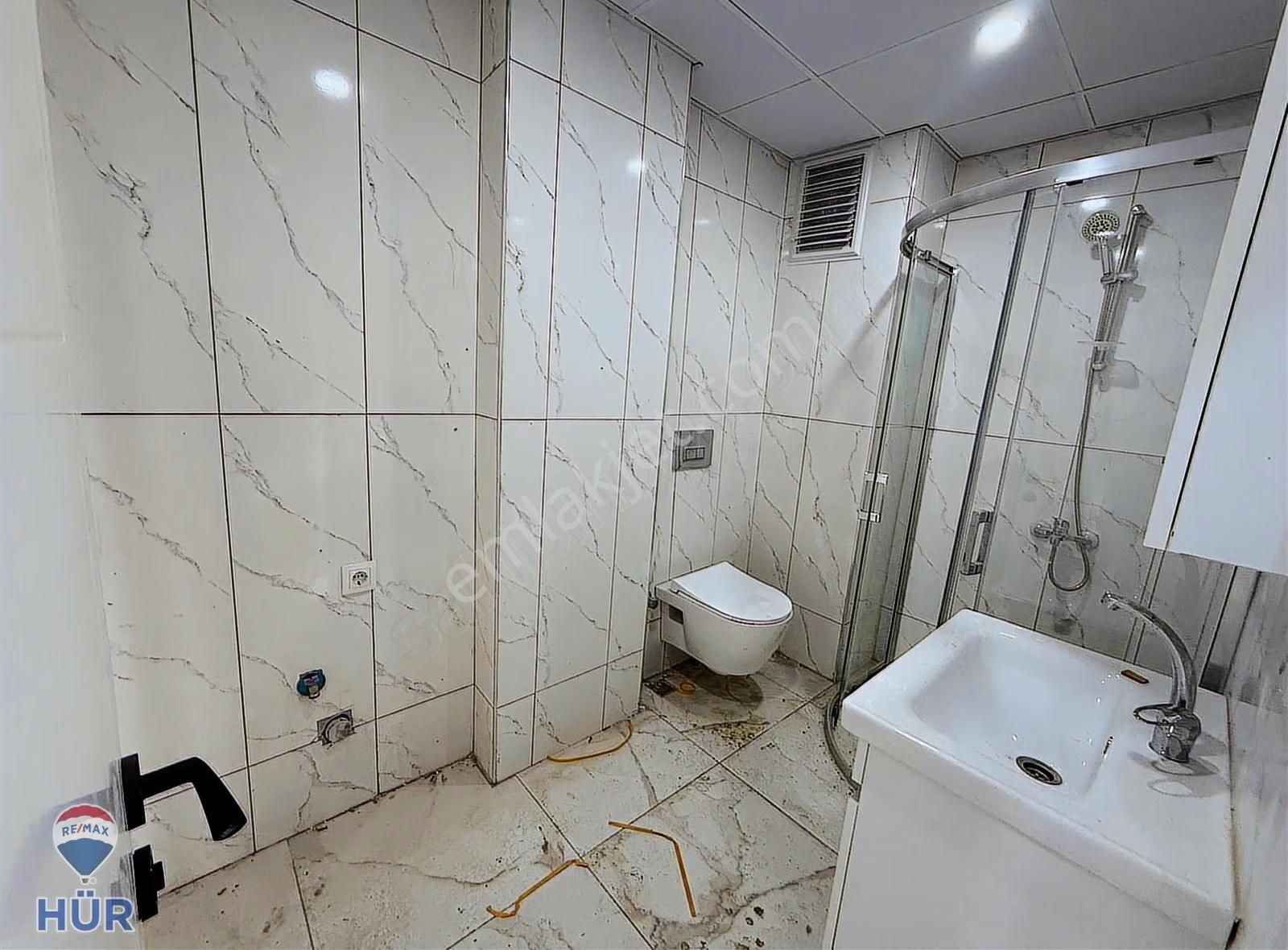 Ömer İnan Remax Hür Neviye Mah. 2+1 100m2 Kiralık Daire - Görsel 12