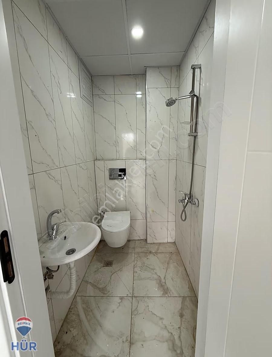 Ömer İnan Remax Hür Neviye Mah. 2+1 100m2 Kiralık Daire - Görsel 2