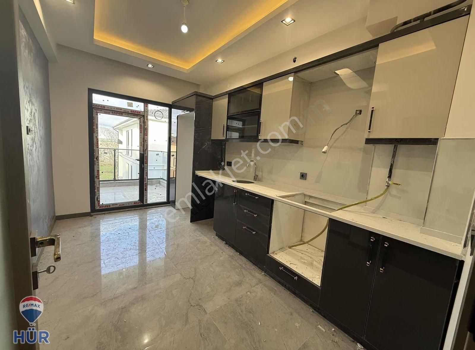 Ömer İnan Remax Hür Neviye Mah. 2+1 Satılık Sıfır 3.cü Kat Daire - Görsel 5