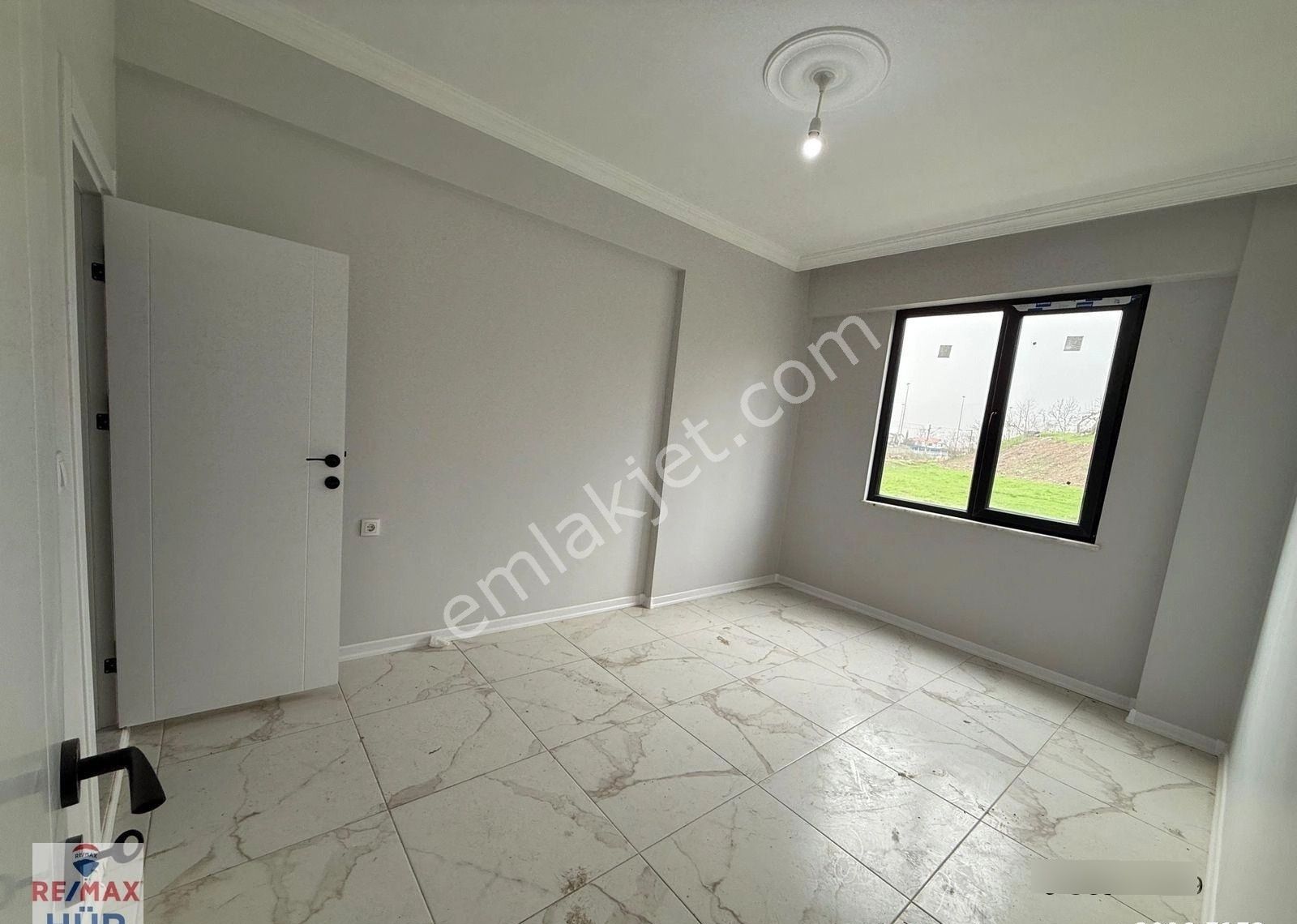 Ömer İnan Remax Hür Neviye Mah. 2+1 100m2 Kiralık Daire - Görsel 10