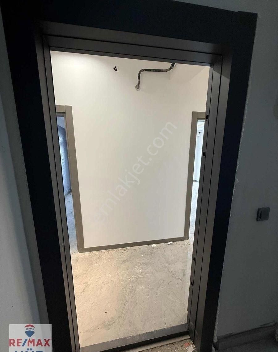 Ömer İnan Remax Hür Neviye Mah. 2+1 Satılık Sıfır 3.cü Kat Daire - Görsel 2