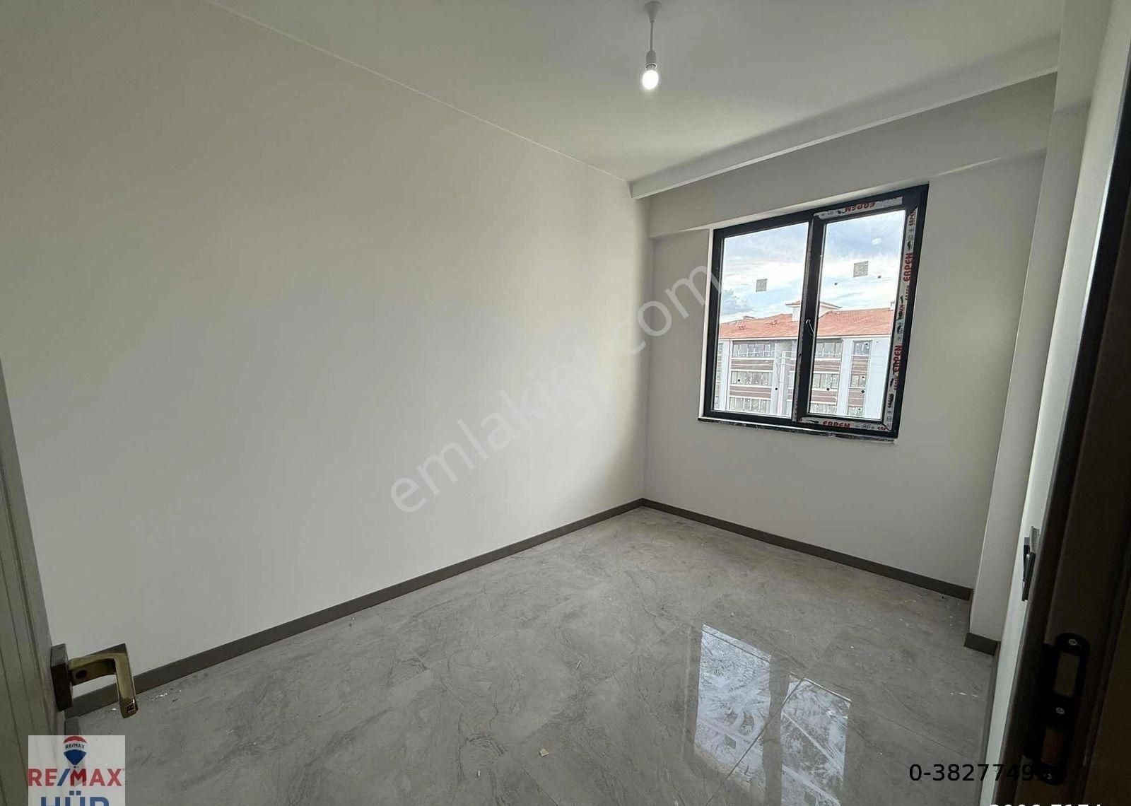 Ömer İnan Remax Hür Neviye Mah. 2+1 Satılık Sıfır 3.cü Kat Daire - Görsel 9