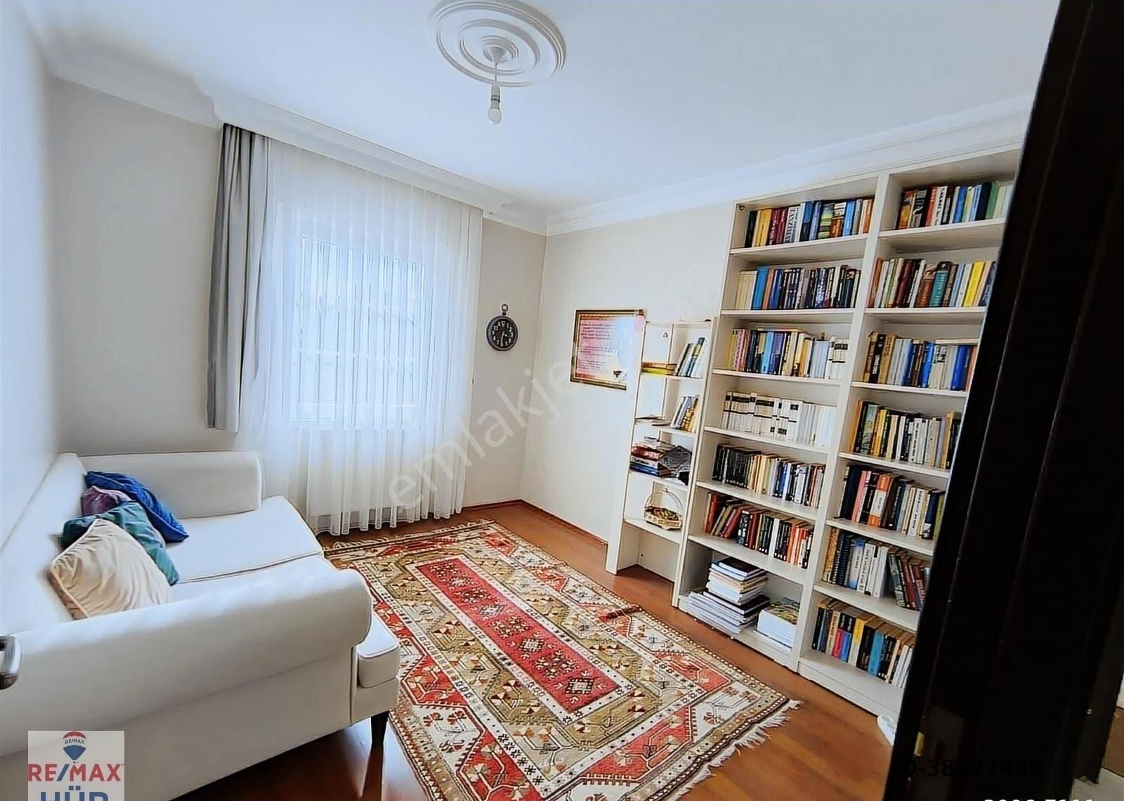 Remax-hür Fatma Yıldız Dan Baytur Sitesinde Satılık 3+1 - Görsel 3