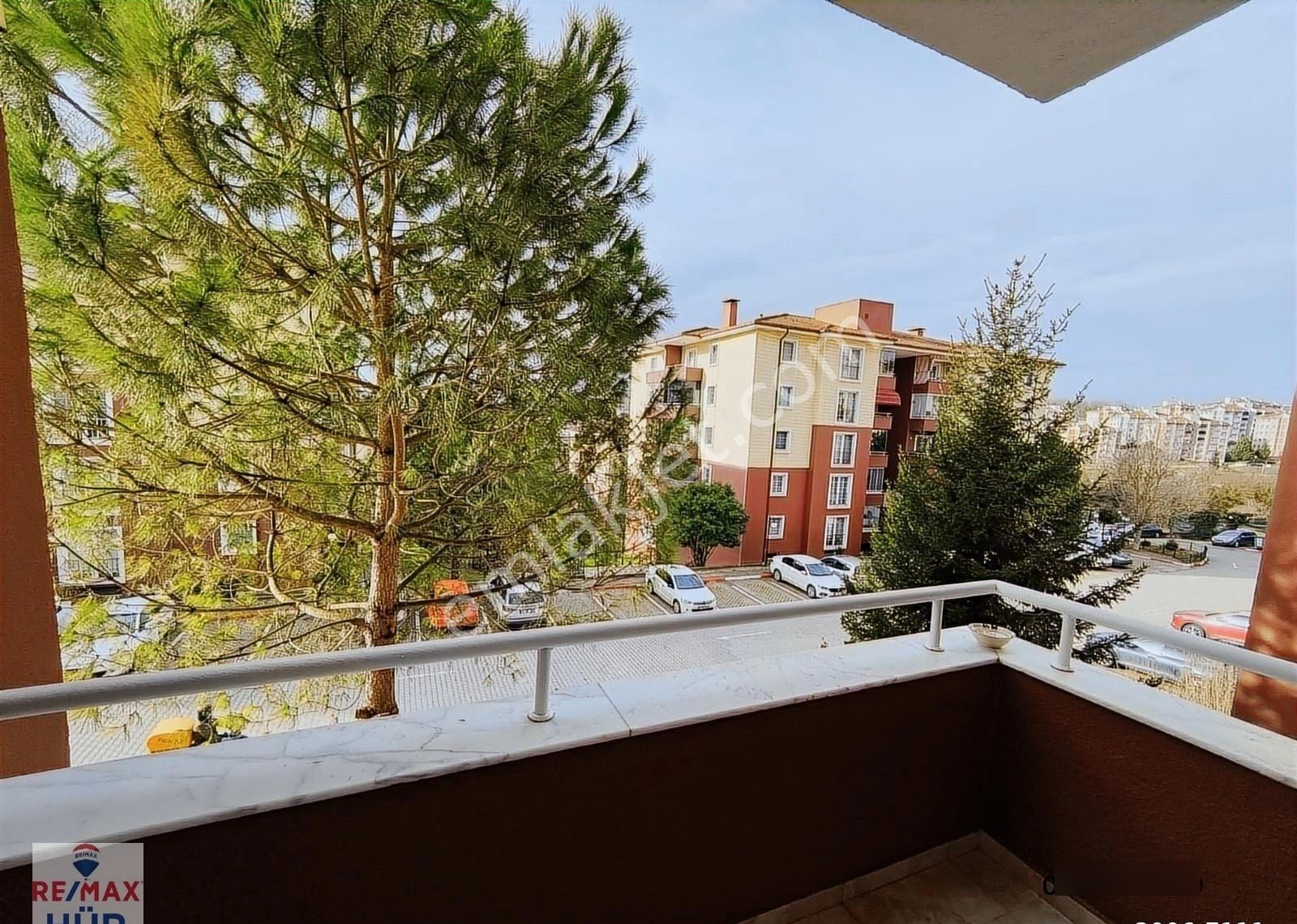 Remax-hür Fatma Yıldız Dan Baytur Sitesinde Satılık 3+1 - Görsel 22