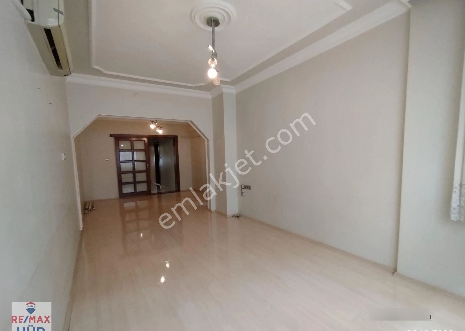 Remax Hür Yeşim Kara'dan Merkezde Teraslı Jakuzili Kiralık Dair - Görsel 24