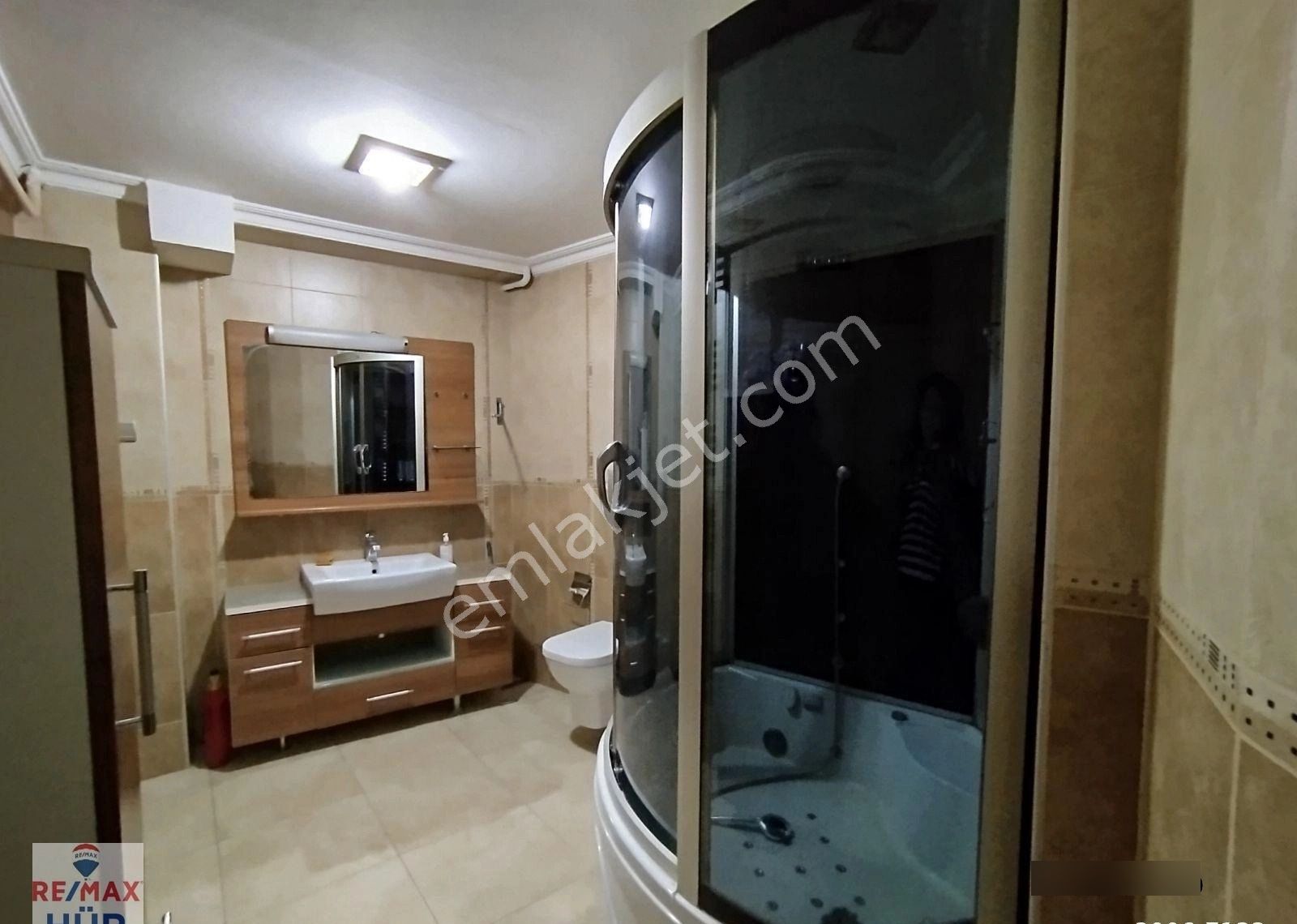 Remax Hür Yeşim Kara'dan Merkezde Teraslı Jakuzili Kiralık Dair - Görsel 23