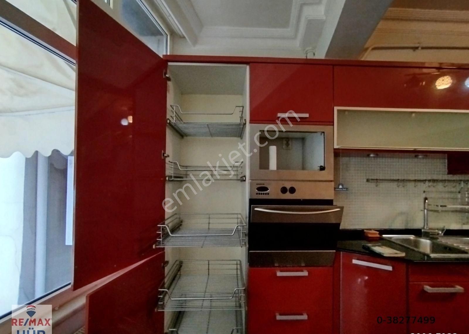 Remax Hür Yeşim Kara'dan Merkezde Teraslı Jakuzili Kiralık Dair - Görsel 13