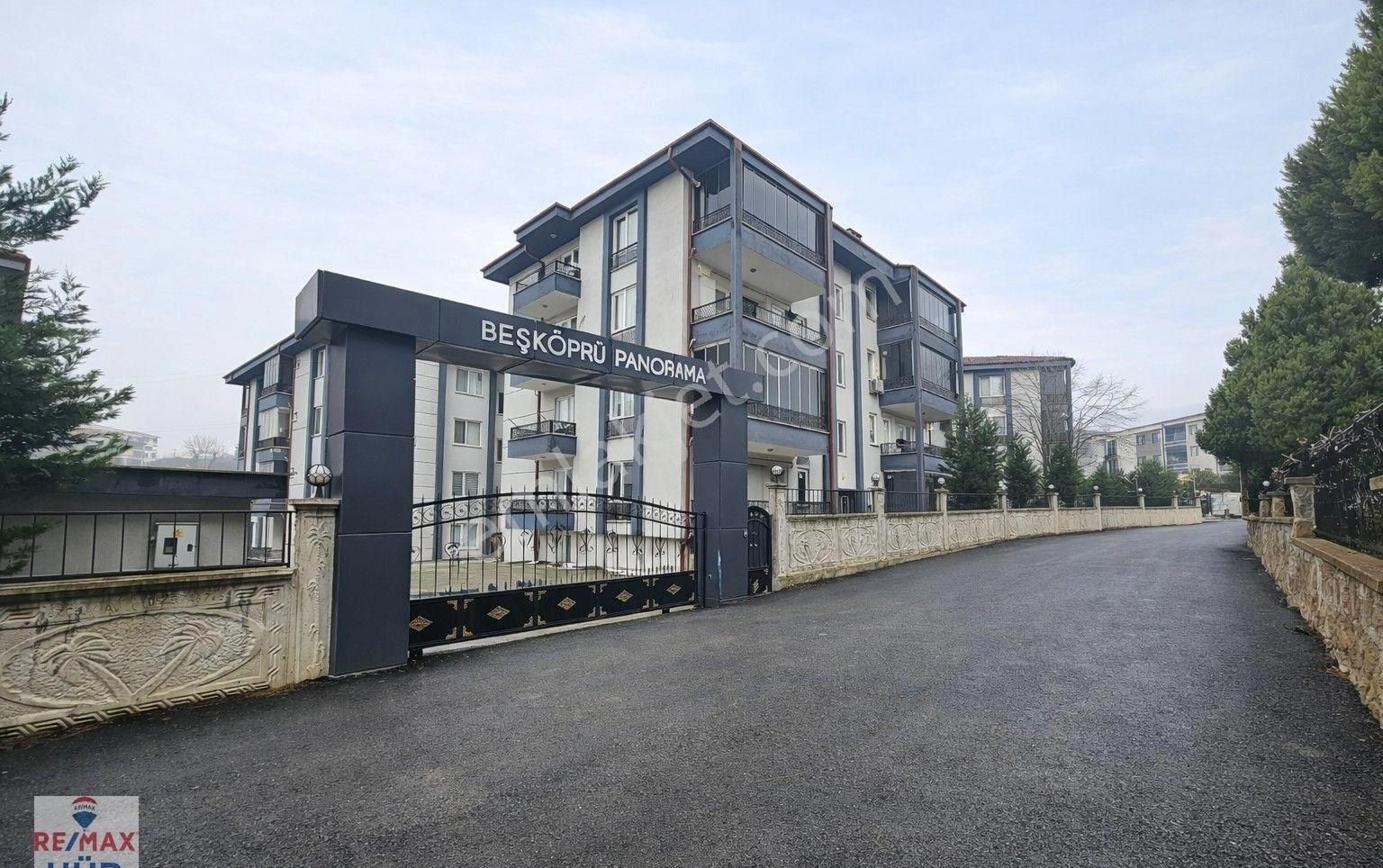 Remax Hür'den Serdivan'da Güvenlikli Sitede Satılık 3+1 Daire - Görsel 23