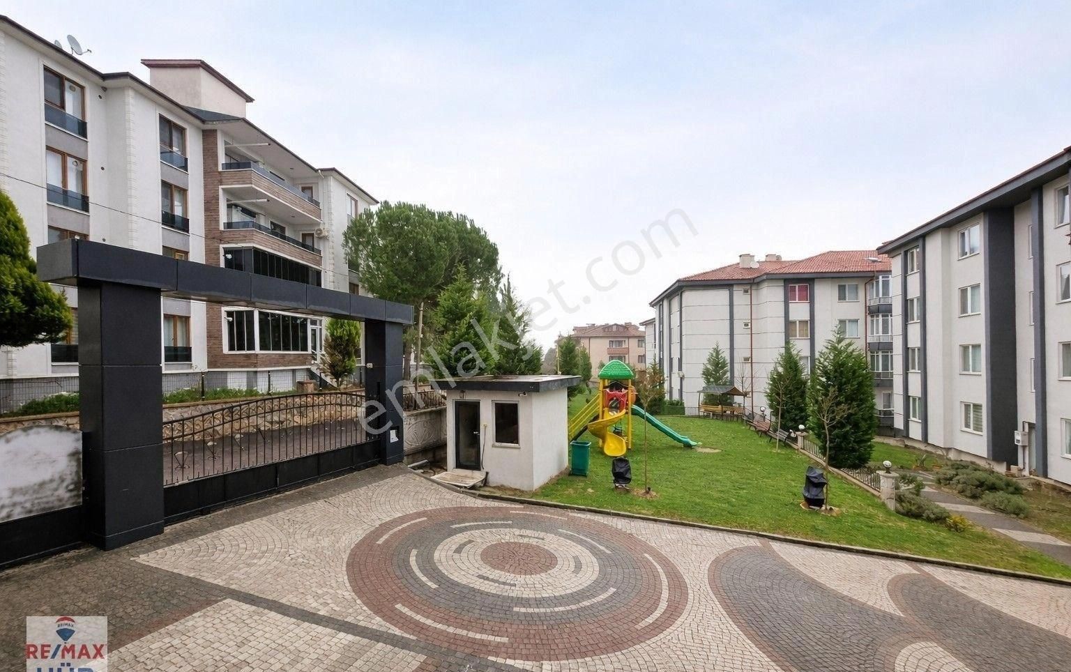 Remax Hür'den Serdivan'da Güvenlikli Sitede Satılık 3+1 Daire - Görsel 17