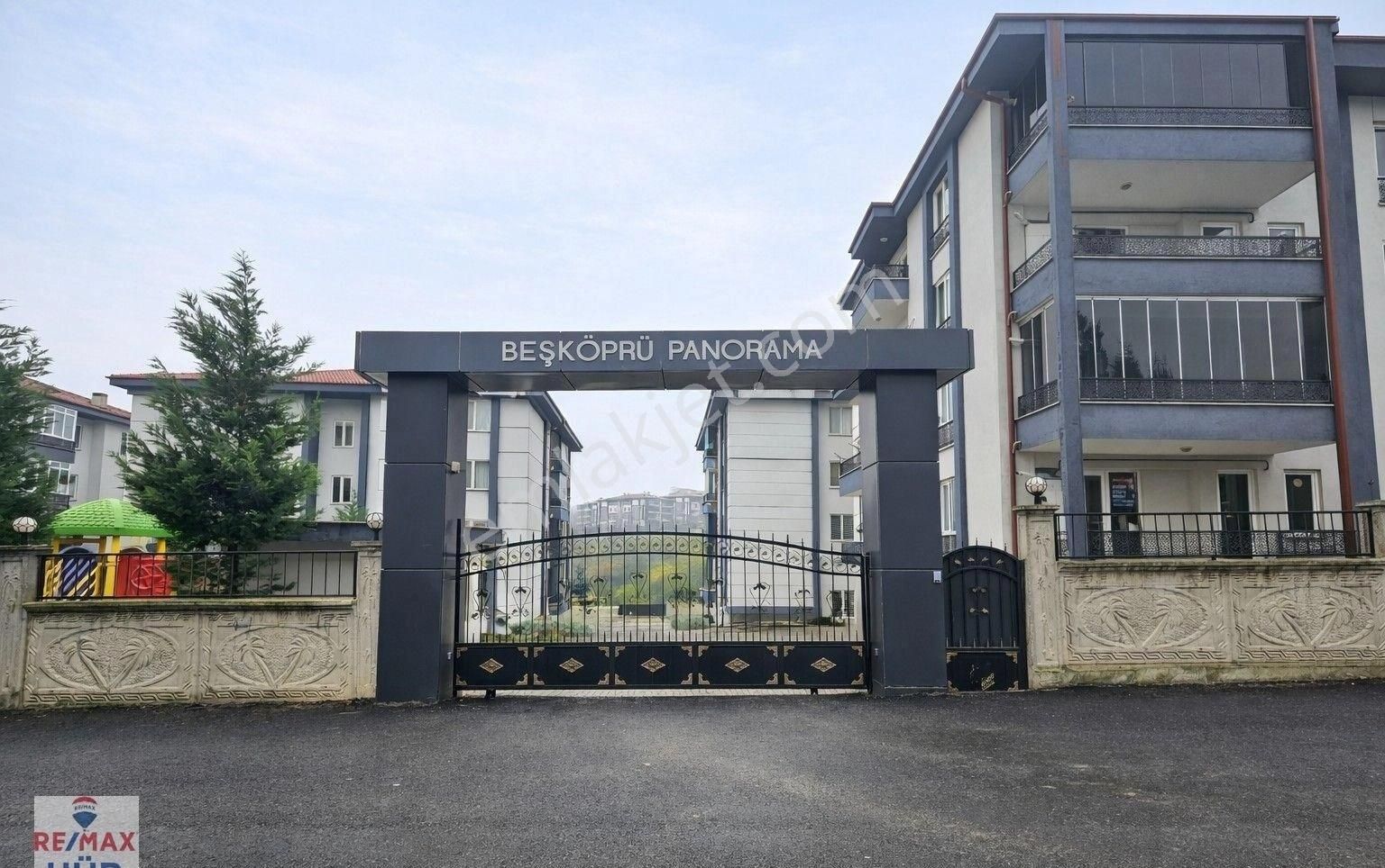 Remax Hür'den Serdivan'da Güvenlikli Sitede Satılık 3+1 Daire - Görsel 13