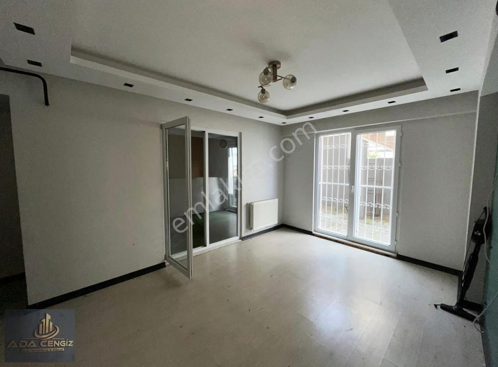 Serdivan İstiklal Mahallesinde 2+1 80 M2 Giriş Kat Daire - Görsel 2