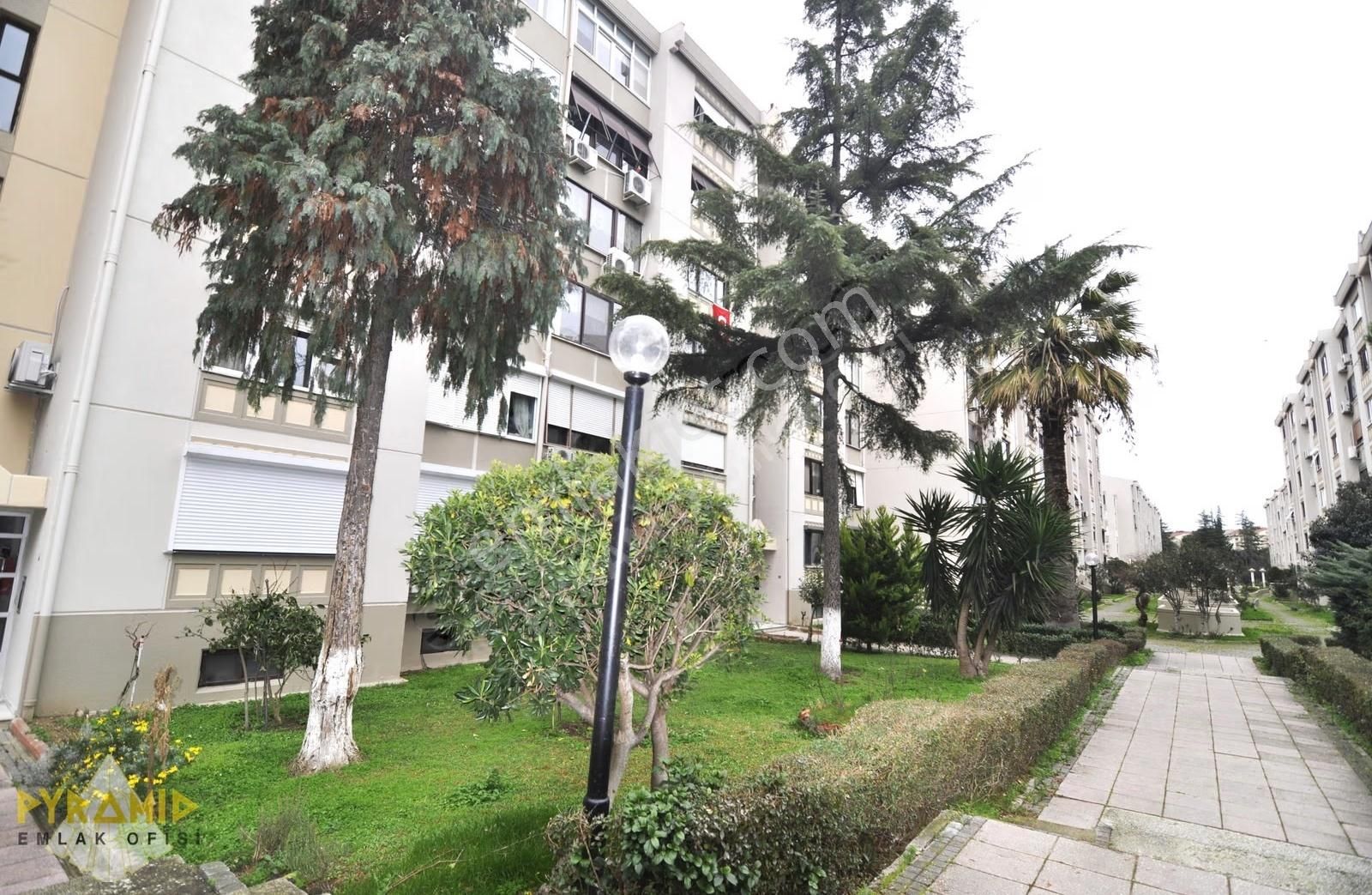 Pyramıd'den Ataköy 7-8 Gazi Sitesi Eşsiz Konumlu Boş 3+1 Daire - Görsel 18
