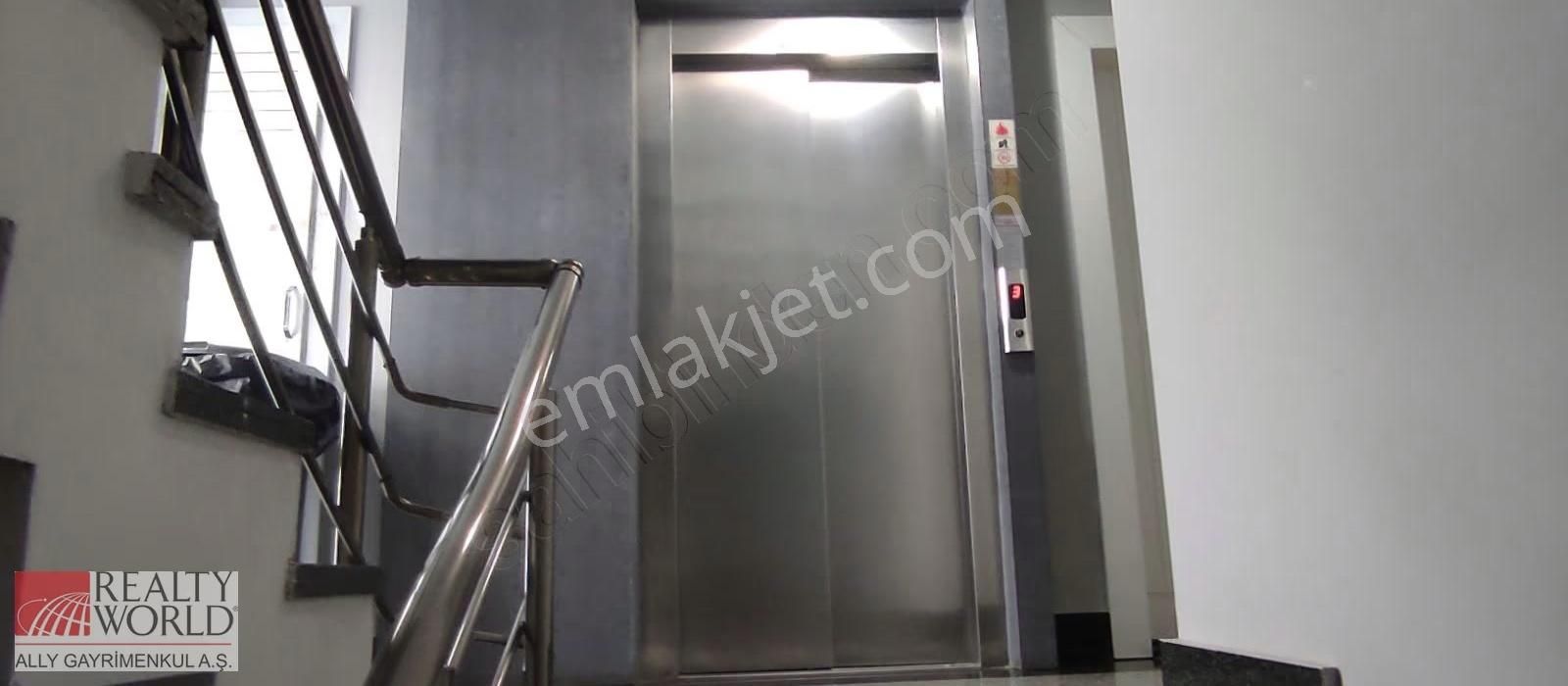 Koç Üniversitesi Yakını Maritza Loftta Kiralık 90m2 2+1 Eşyalı - Görsel 19