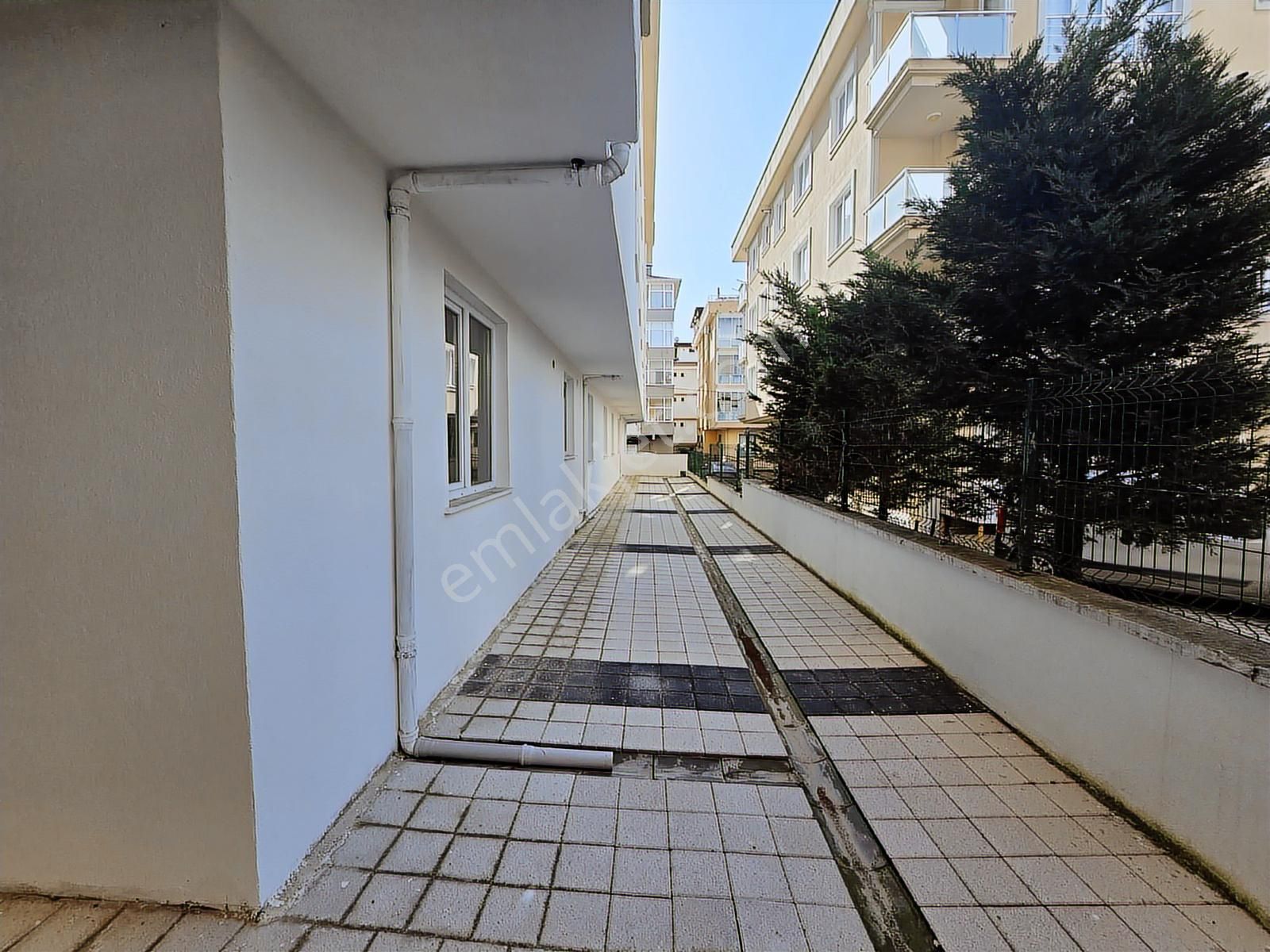 Sancaktepe Kapalı Otoparklı Metroya Yakın 2+1 Kiralık Daire - Görsel 24