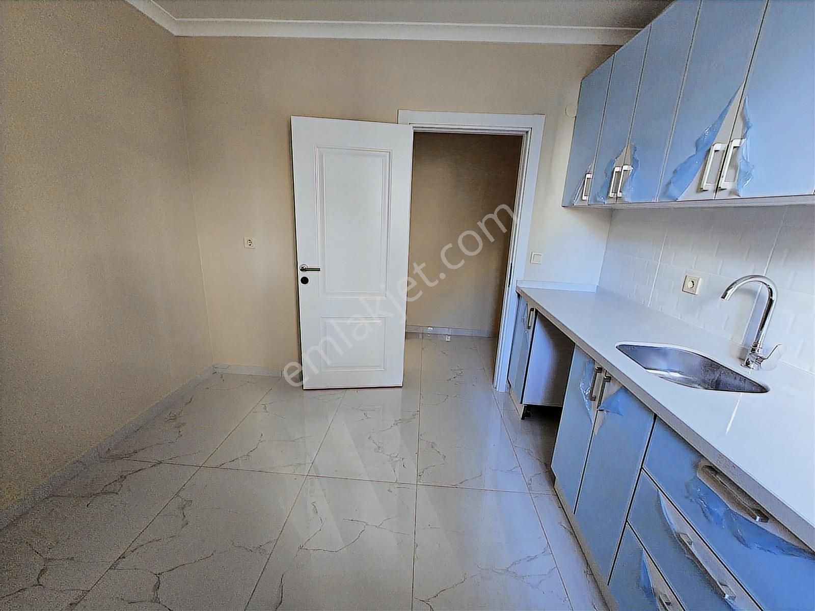 Sancaktepe Kapalı Otoparklı Metroya Yakın 2+1 Kiralık Daire - Görsel 7