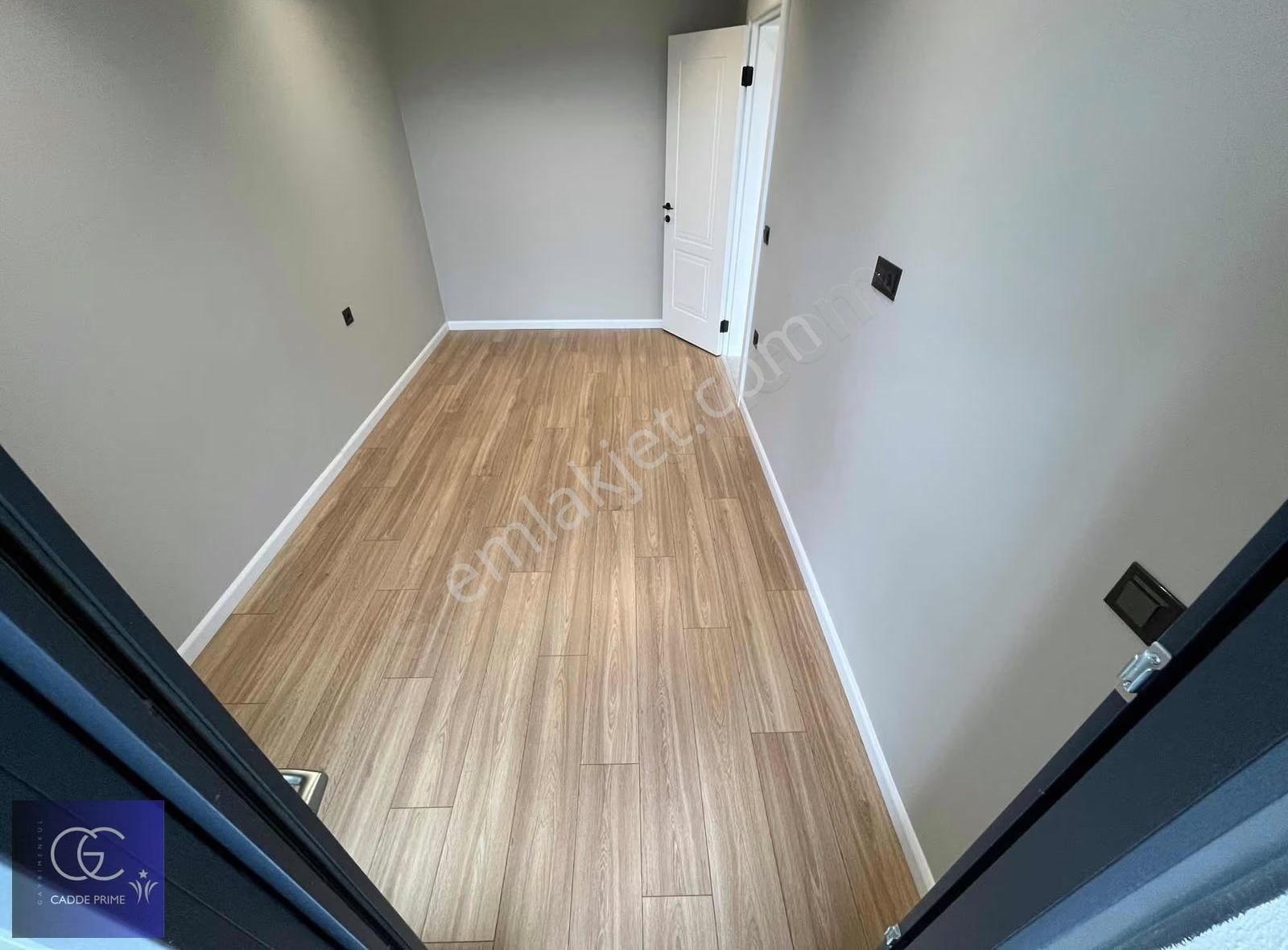 Cadde'den Sıfır Sahile 200 Mt Ayrıcalıklı 1+1 Satılık Daire - Görsel 31