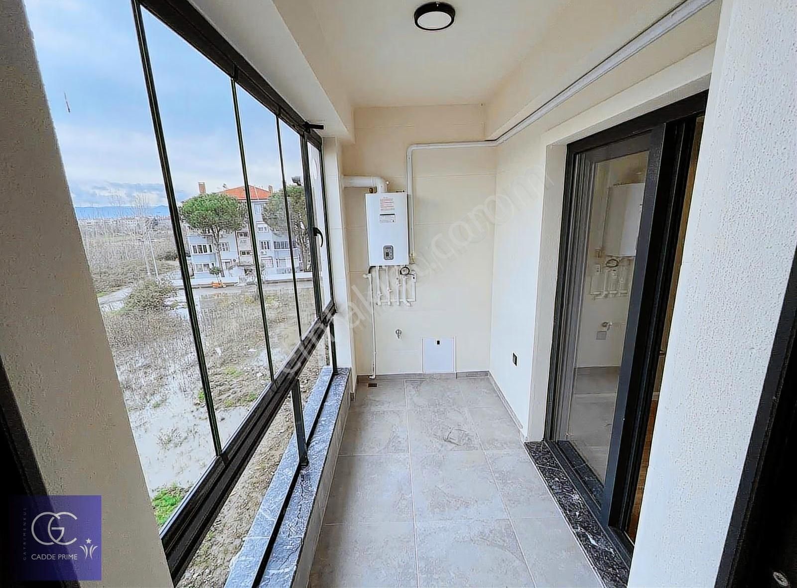 Cadde'den Sıfır Sahile 200 Mt Ayrıcalıklı 1+1 Satılık Daire - Görsel 18