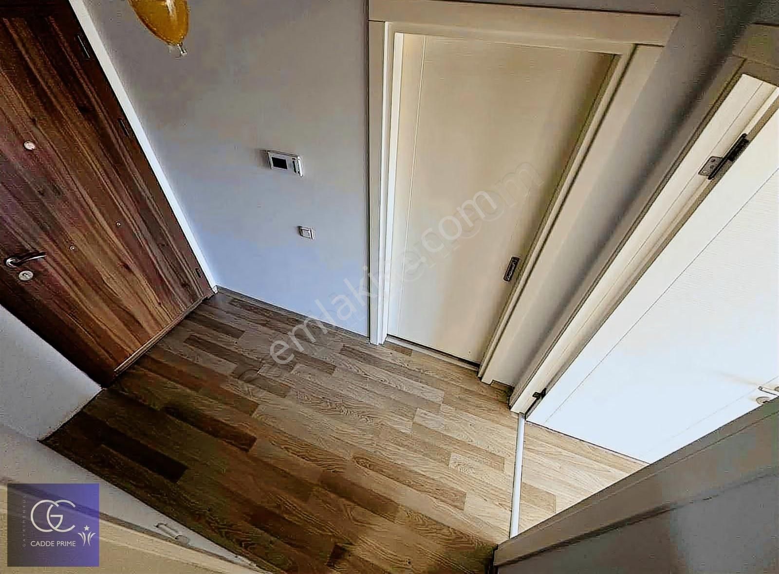 Cadde'den Doğalgazlı Asansörlü Geniş 1+1 Satılık Daire - Görsel 8