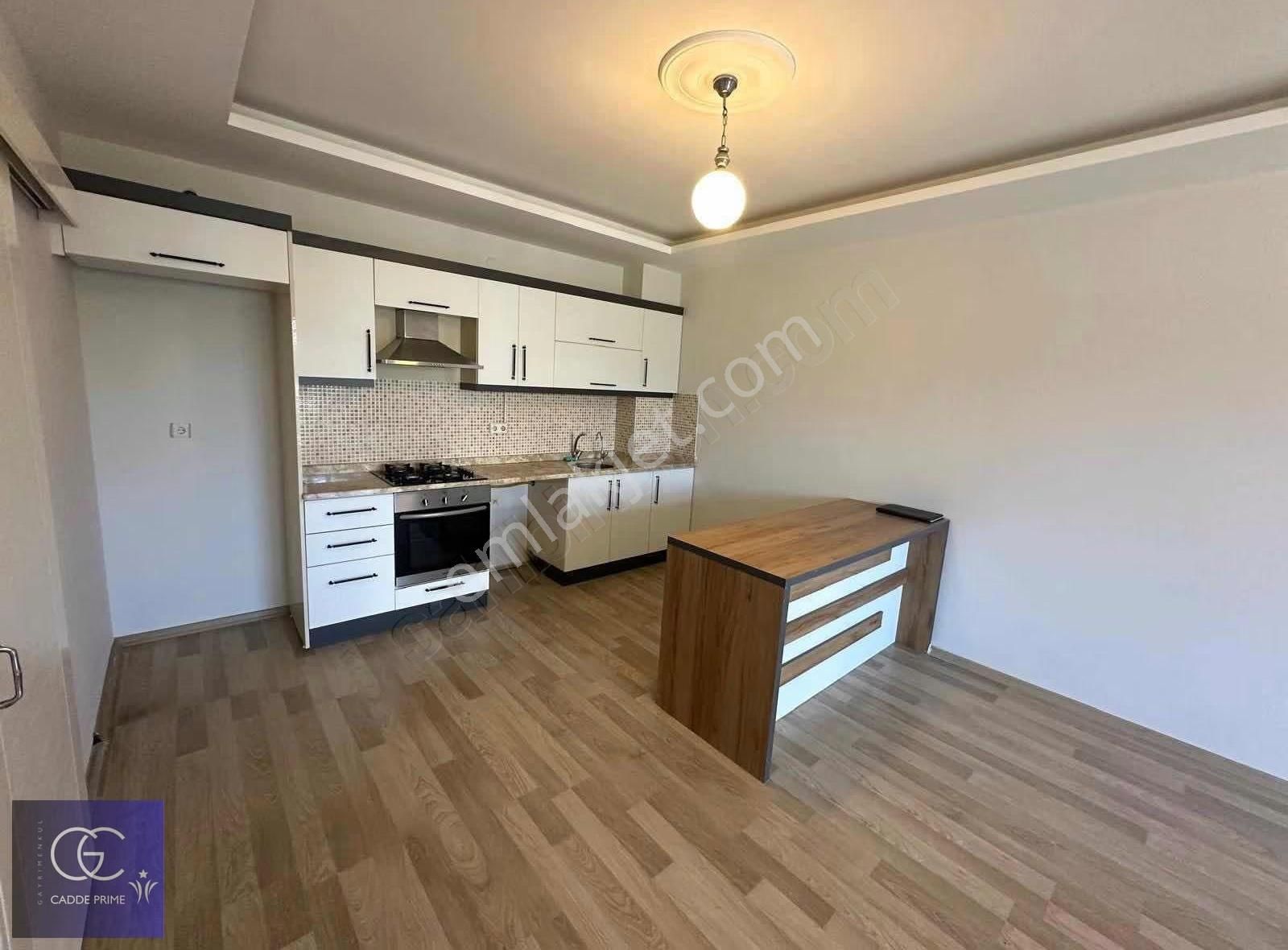 Cadde'den Doğalgazlı Asansörlü Geniş 1+1 Satılık Daire - Görsel 6